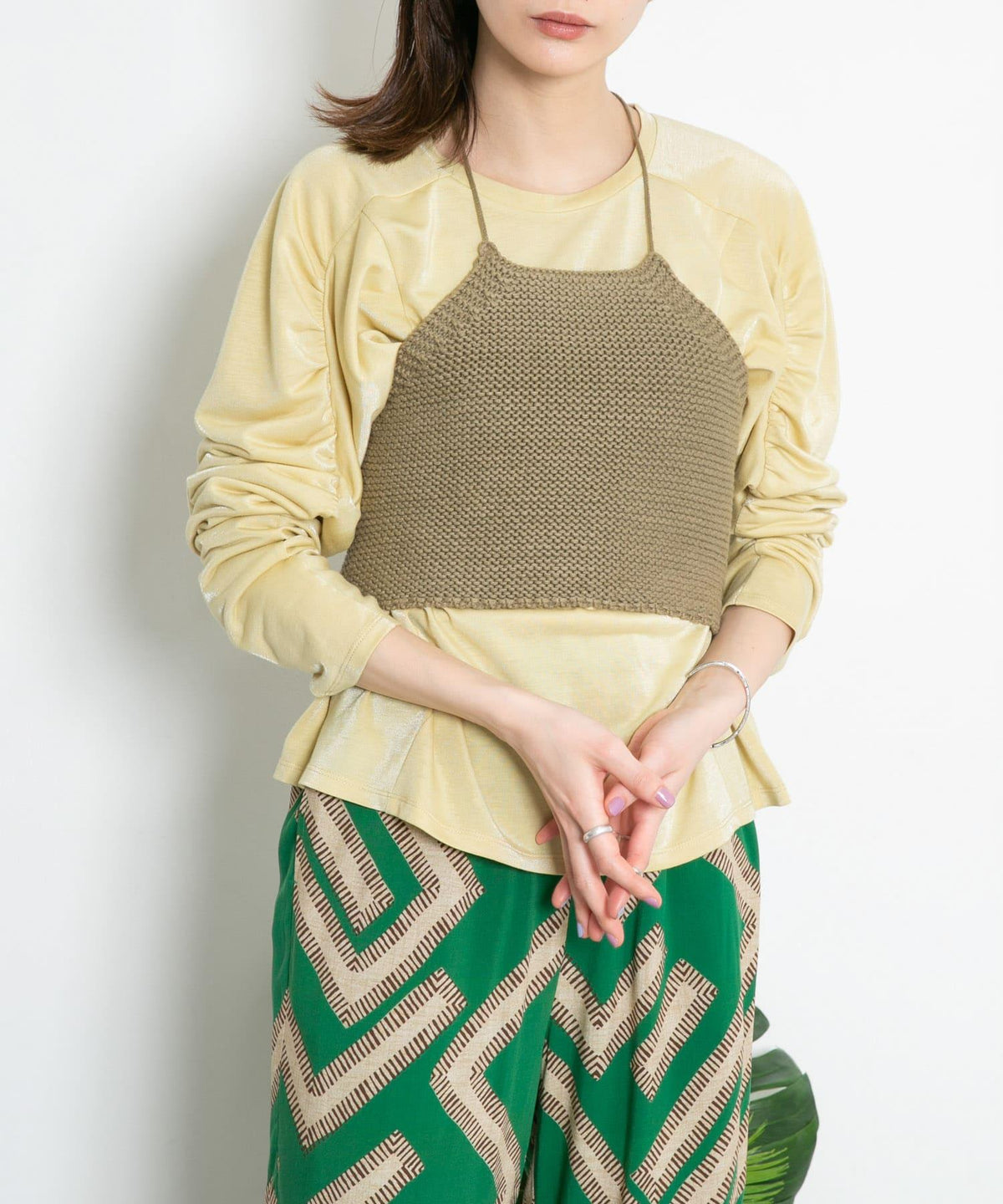269426888