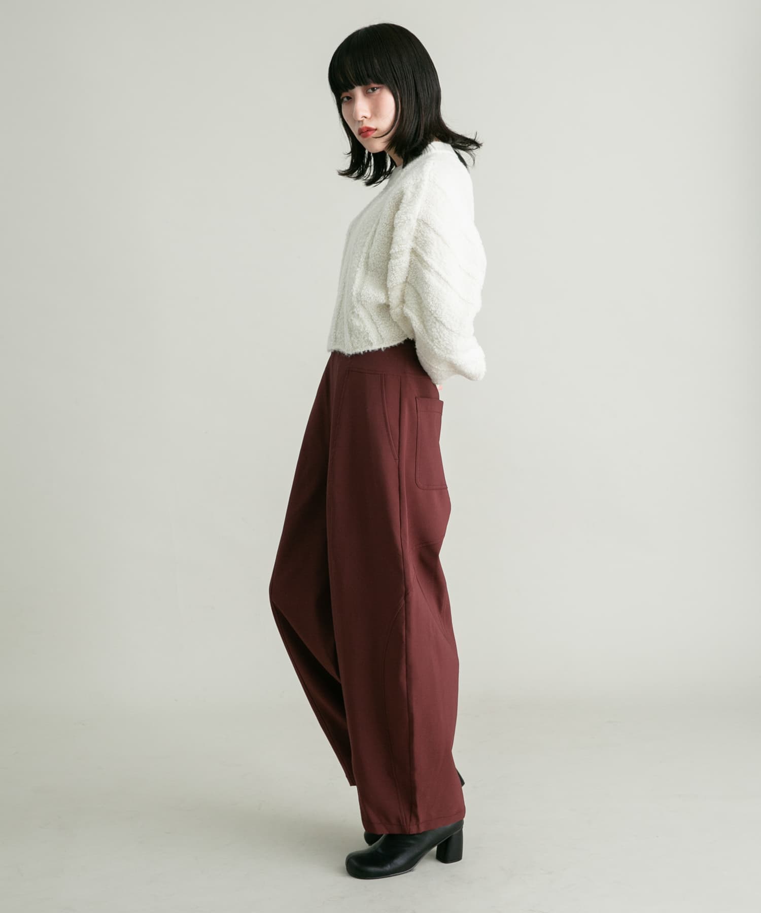 101584792