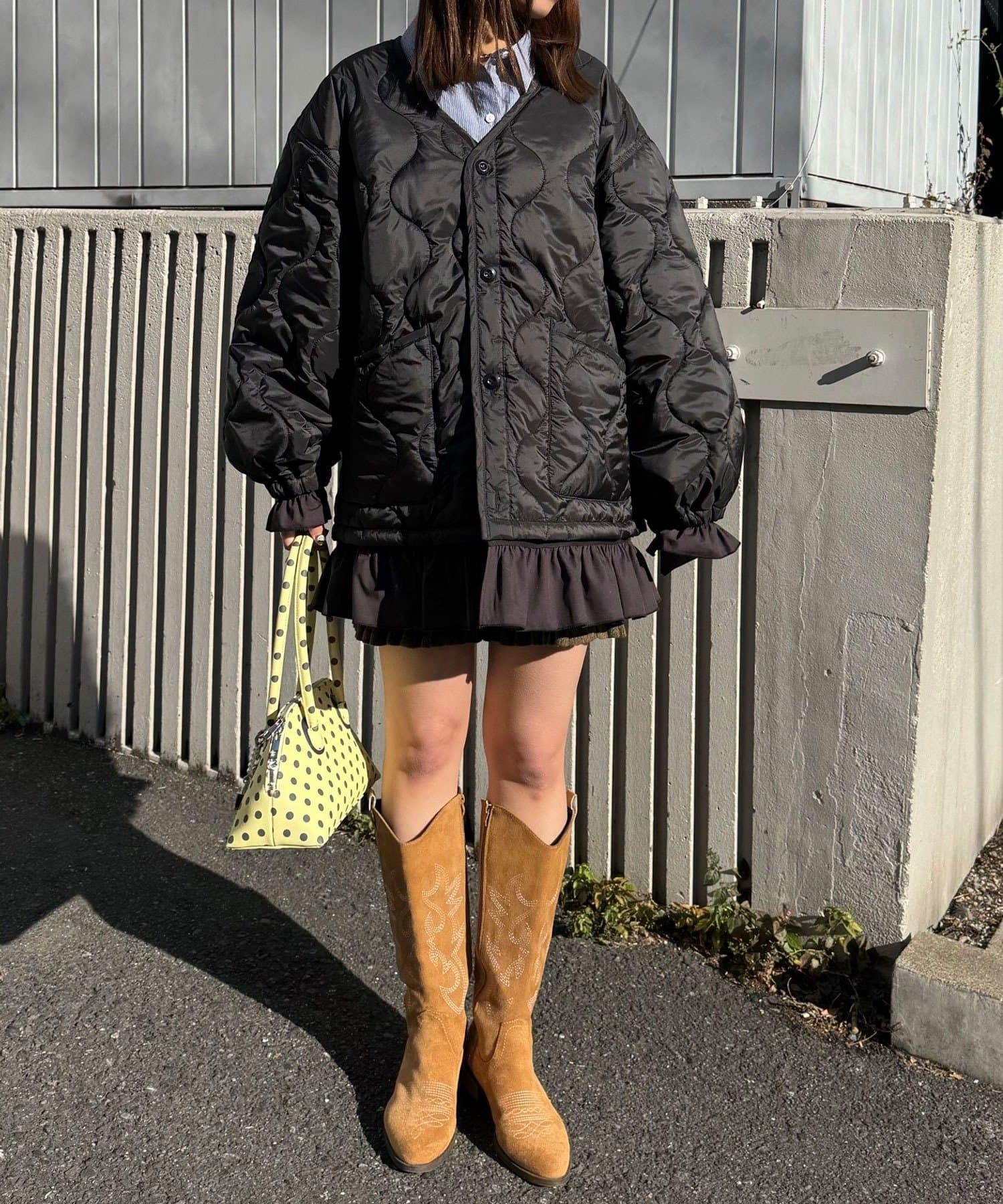 279022718