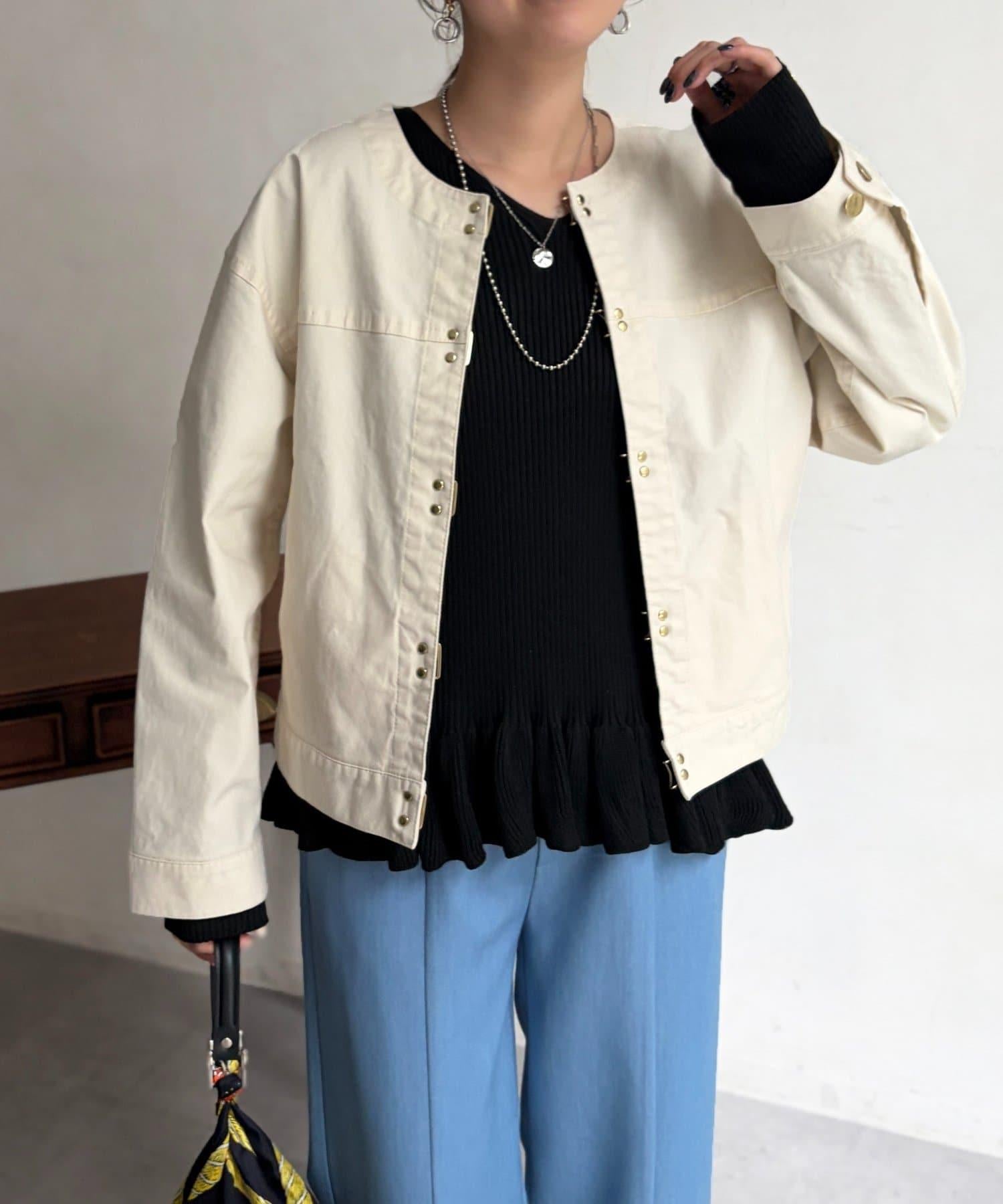 281018597