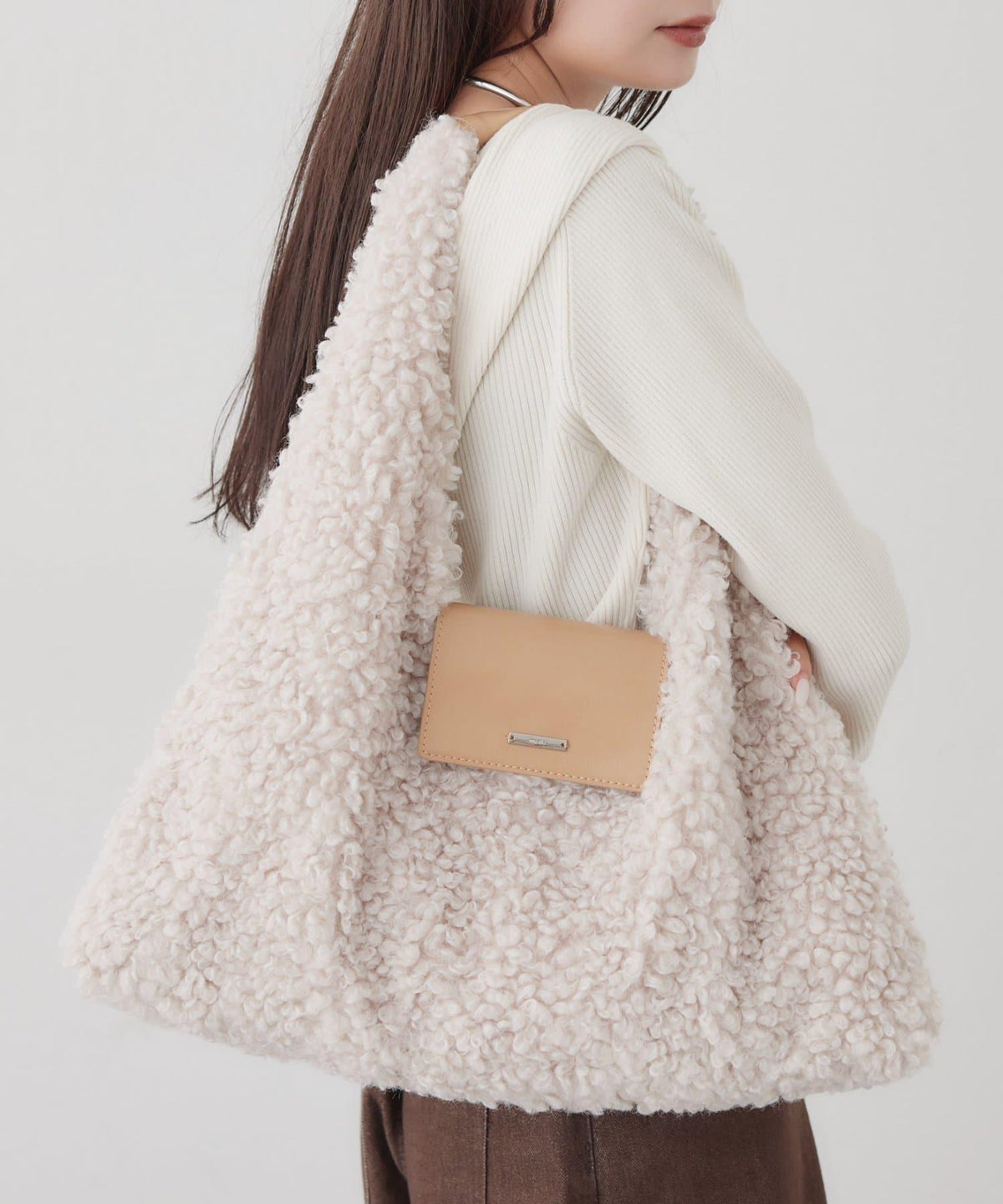 172771244