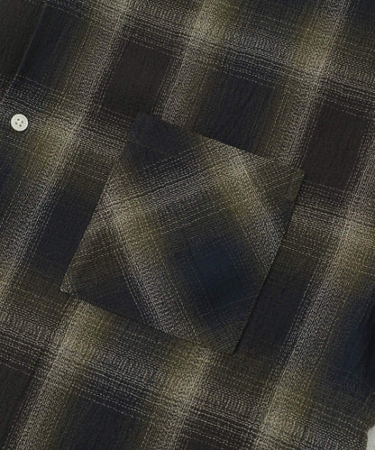 166101856