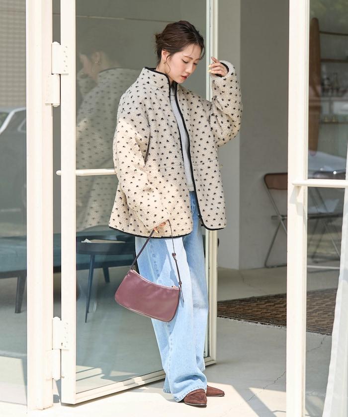 173101047