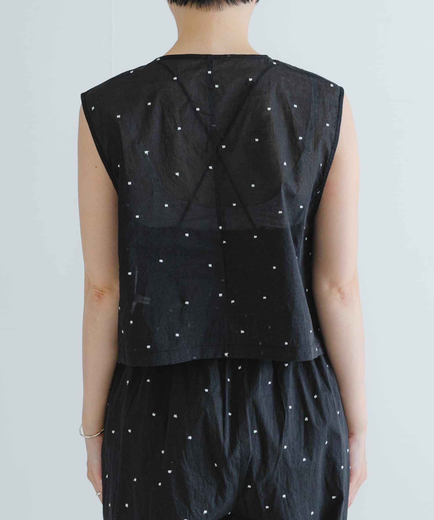 166136940