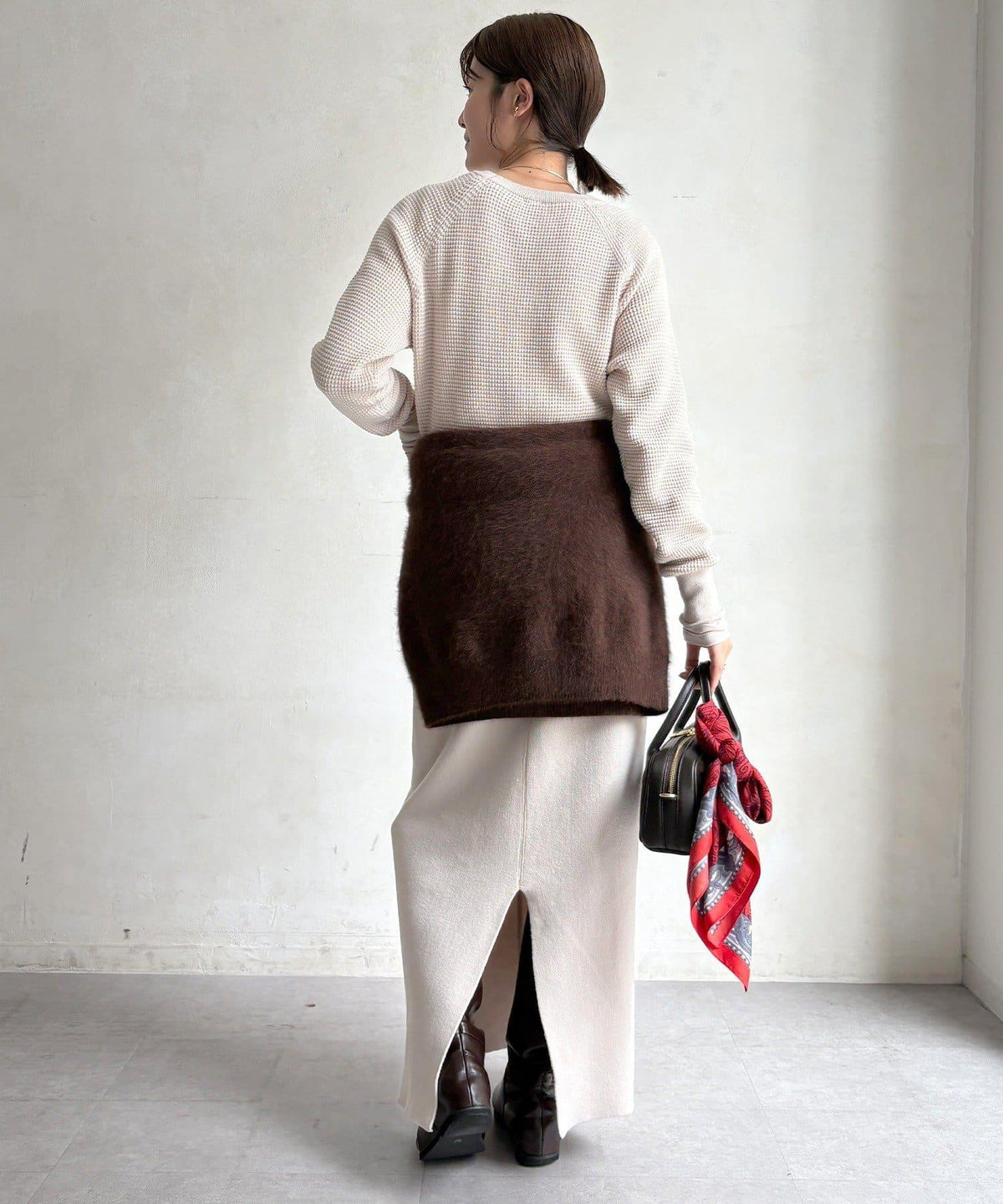 173486662