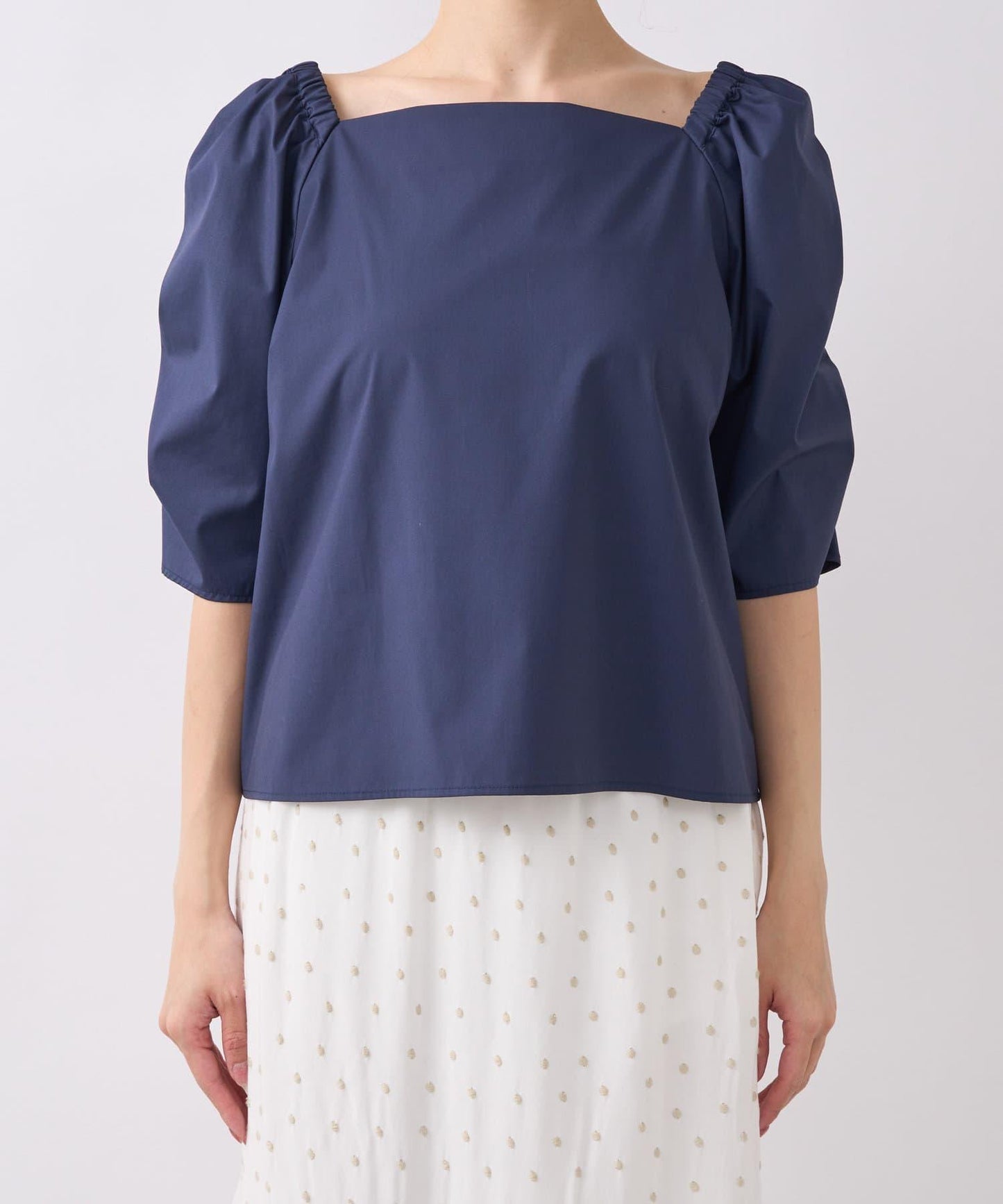 162378932