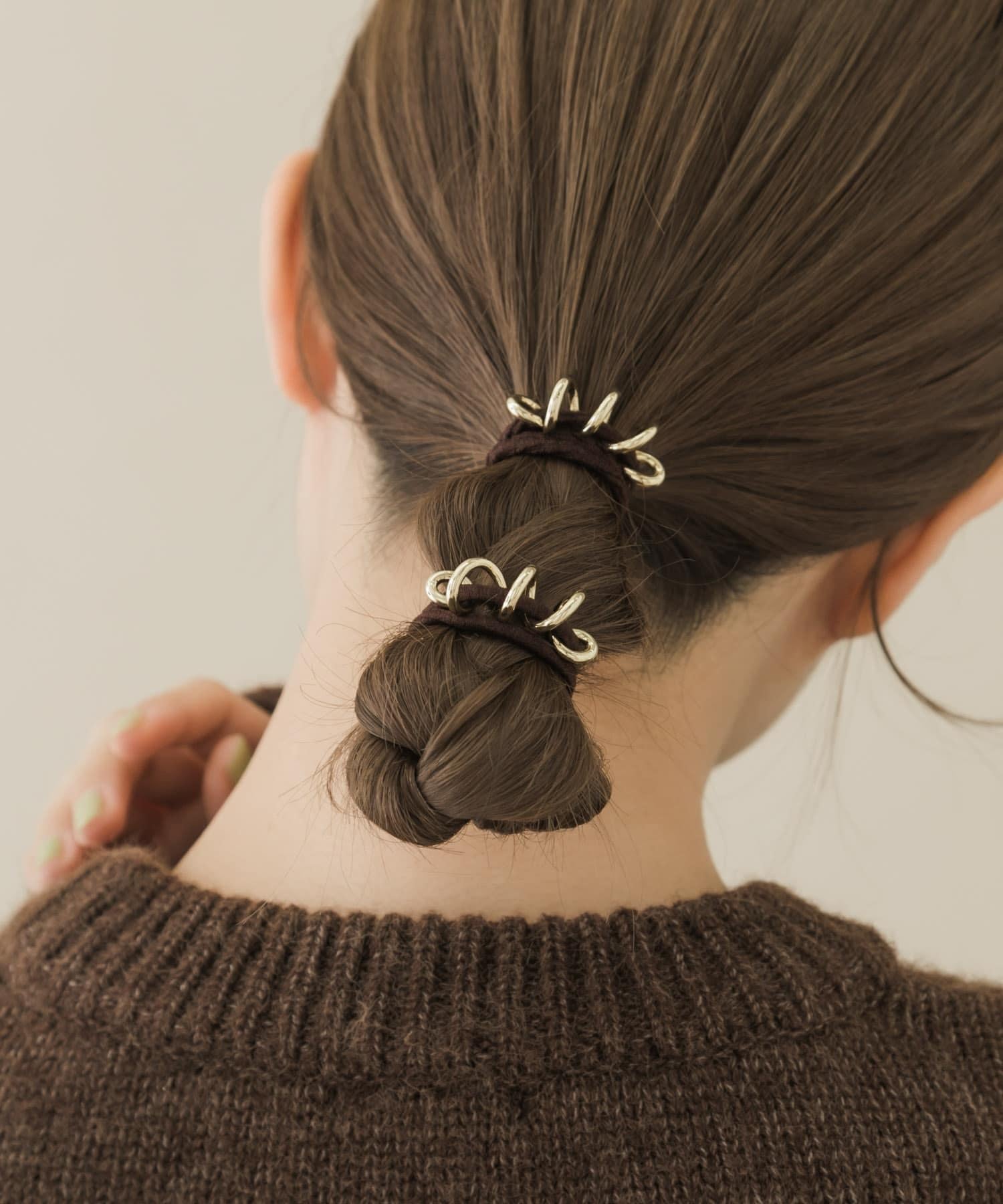 166087933