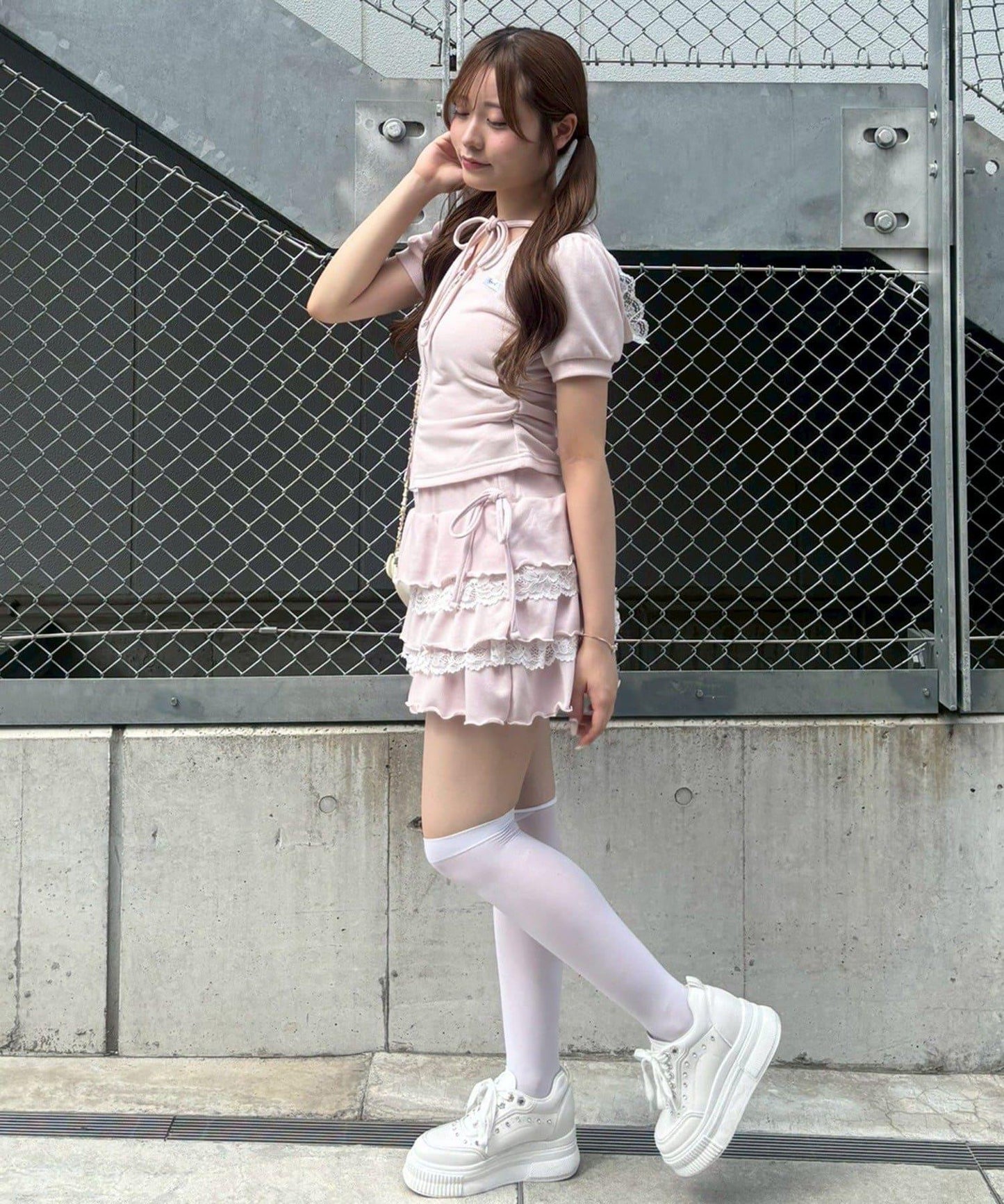 172072363