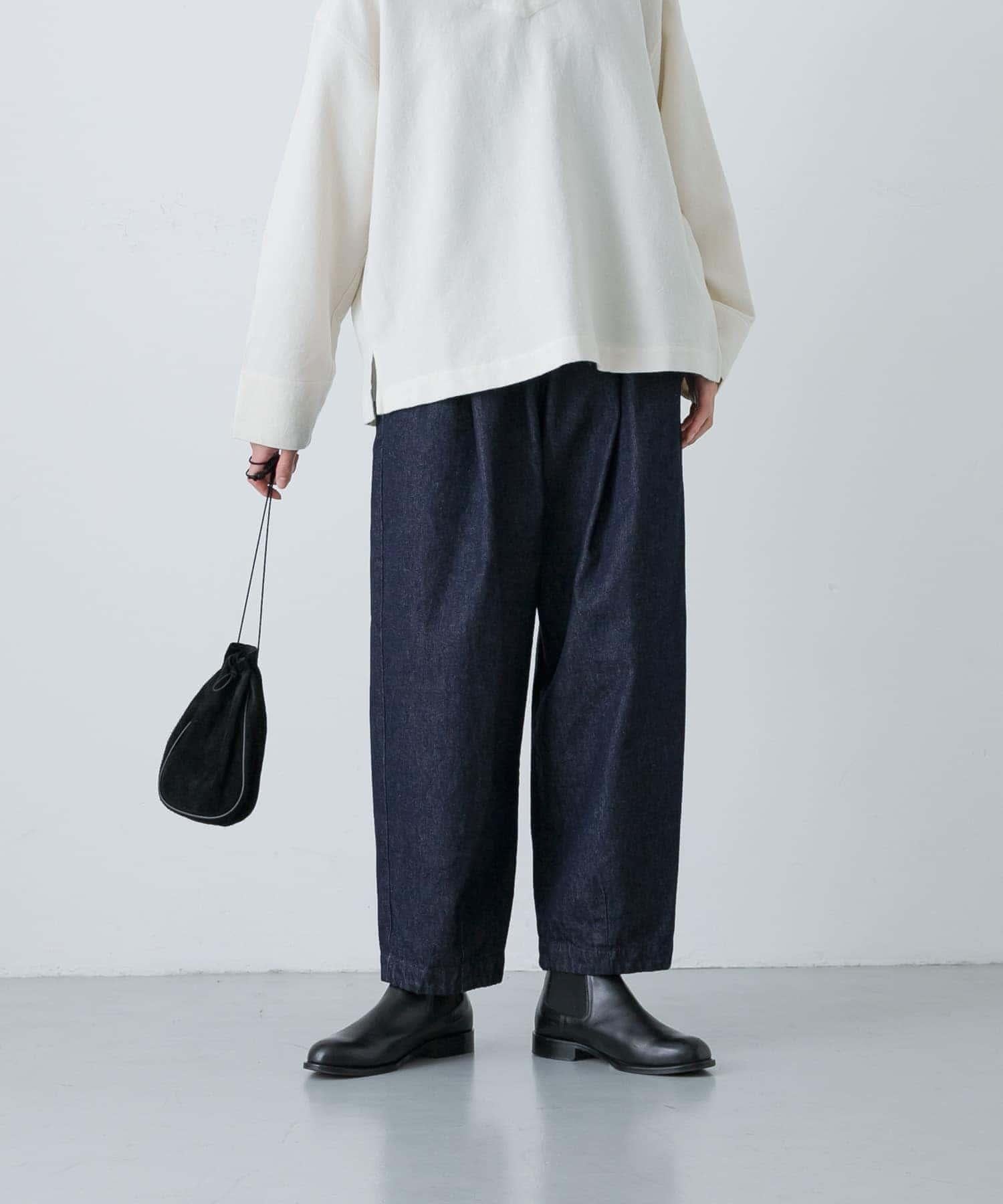 148670822