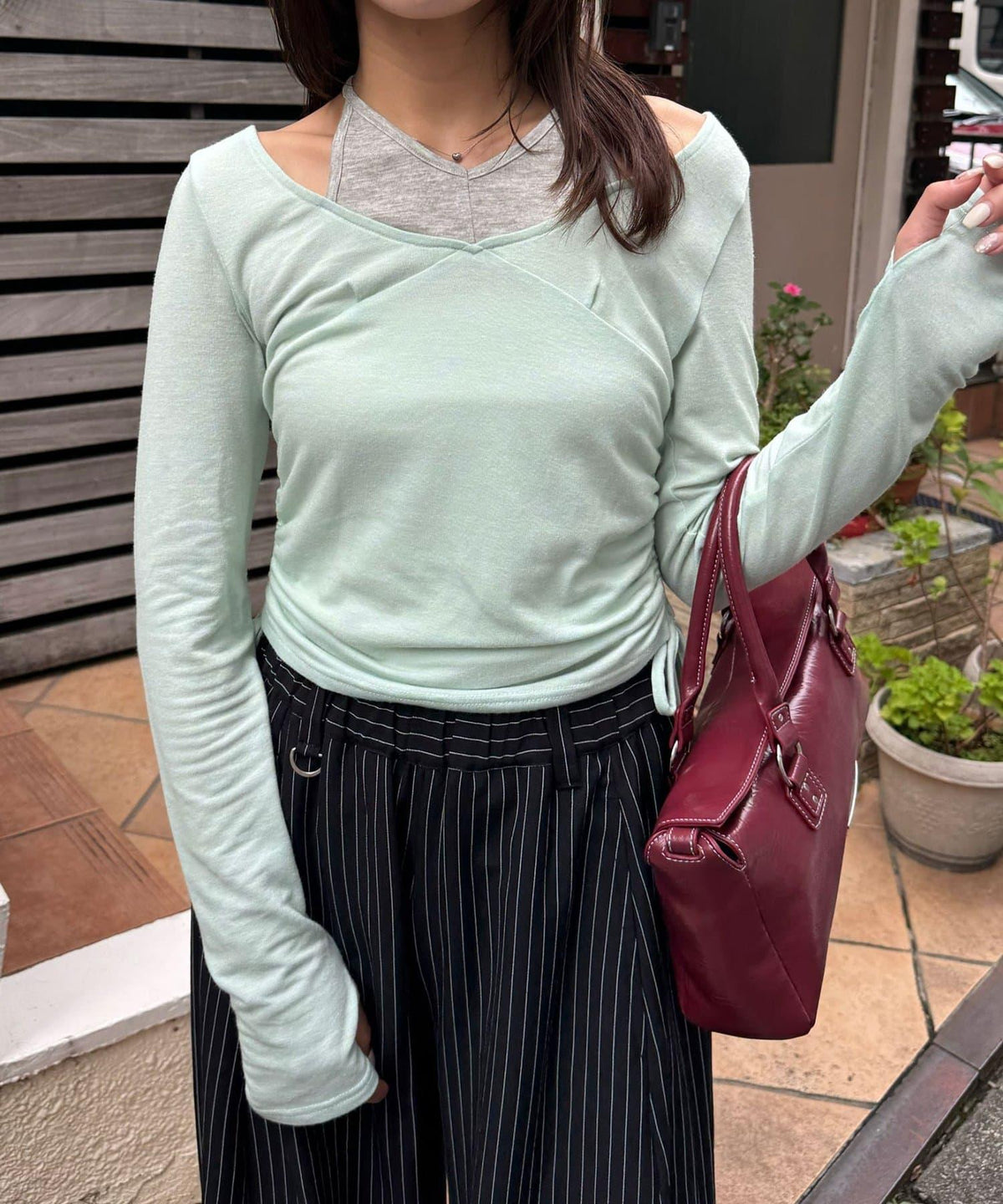 173097417