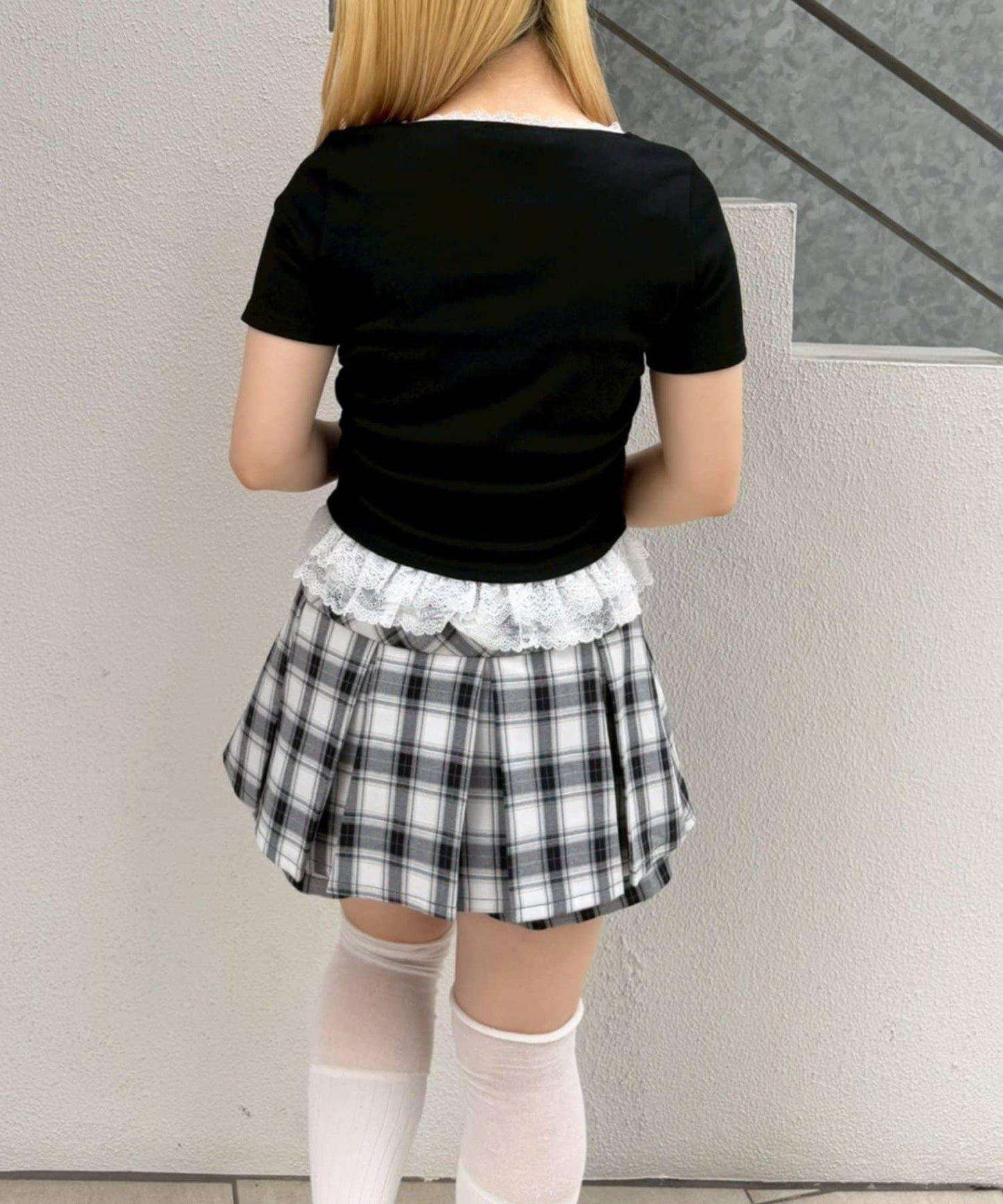 291105365