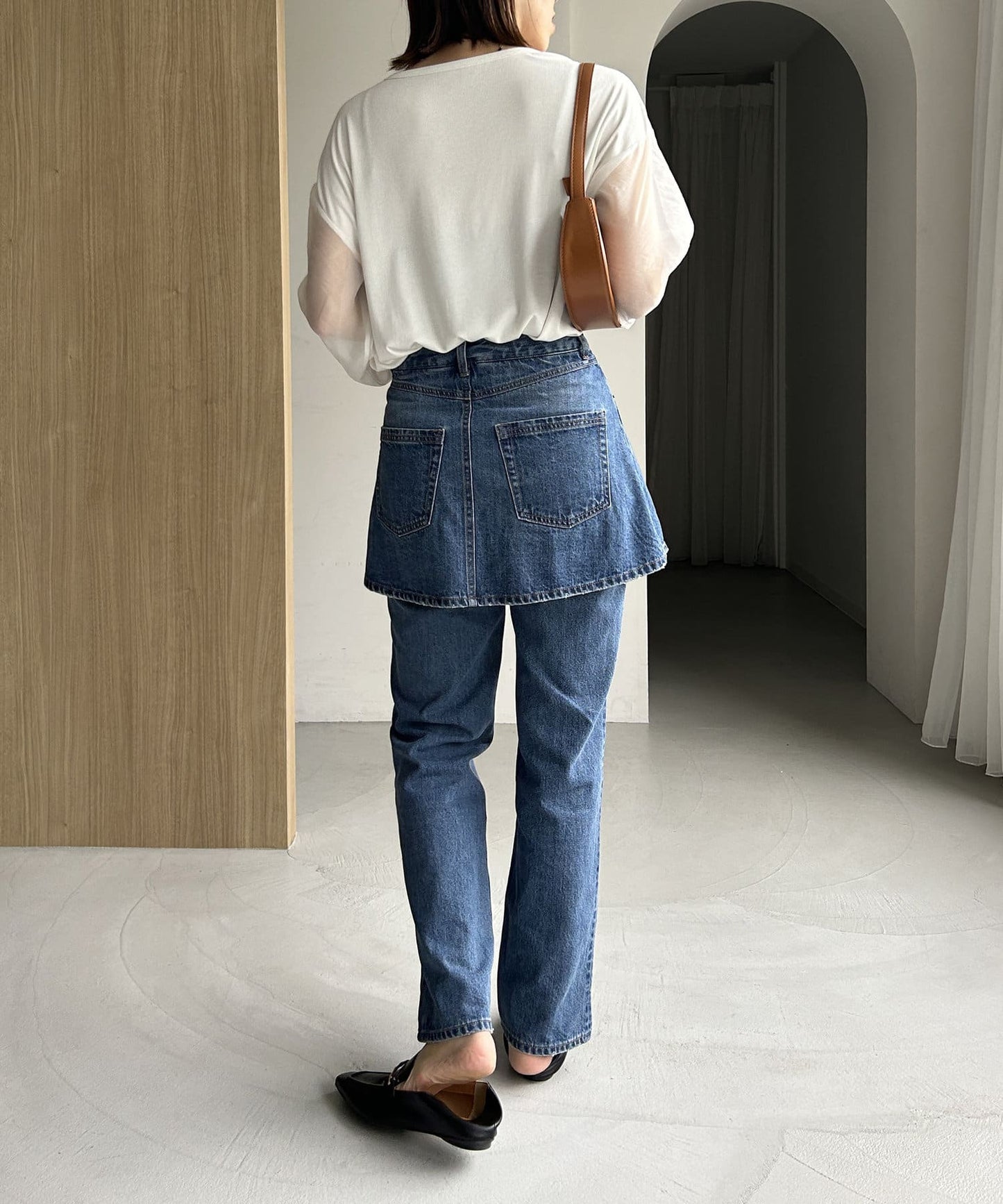 108522757