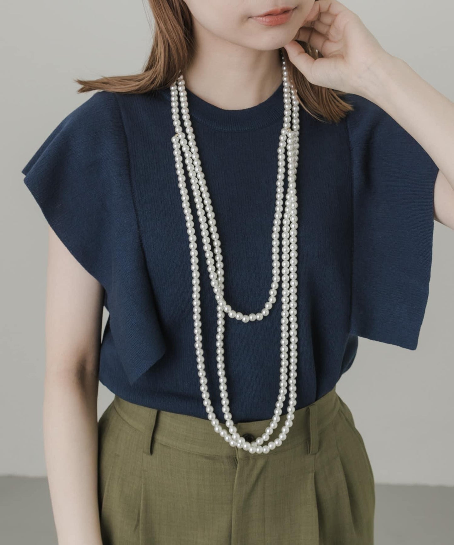 166076529