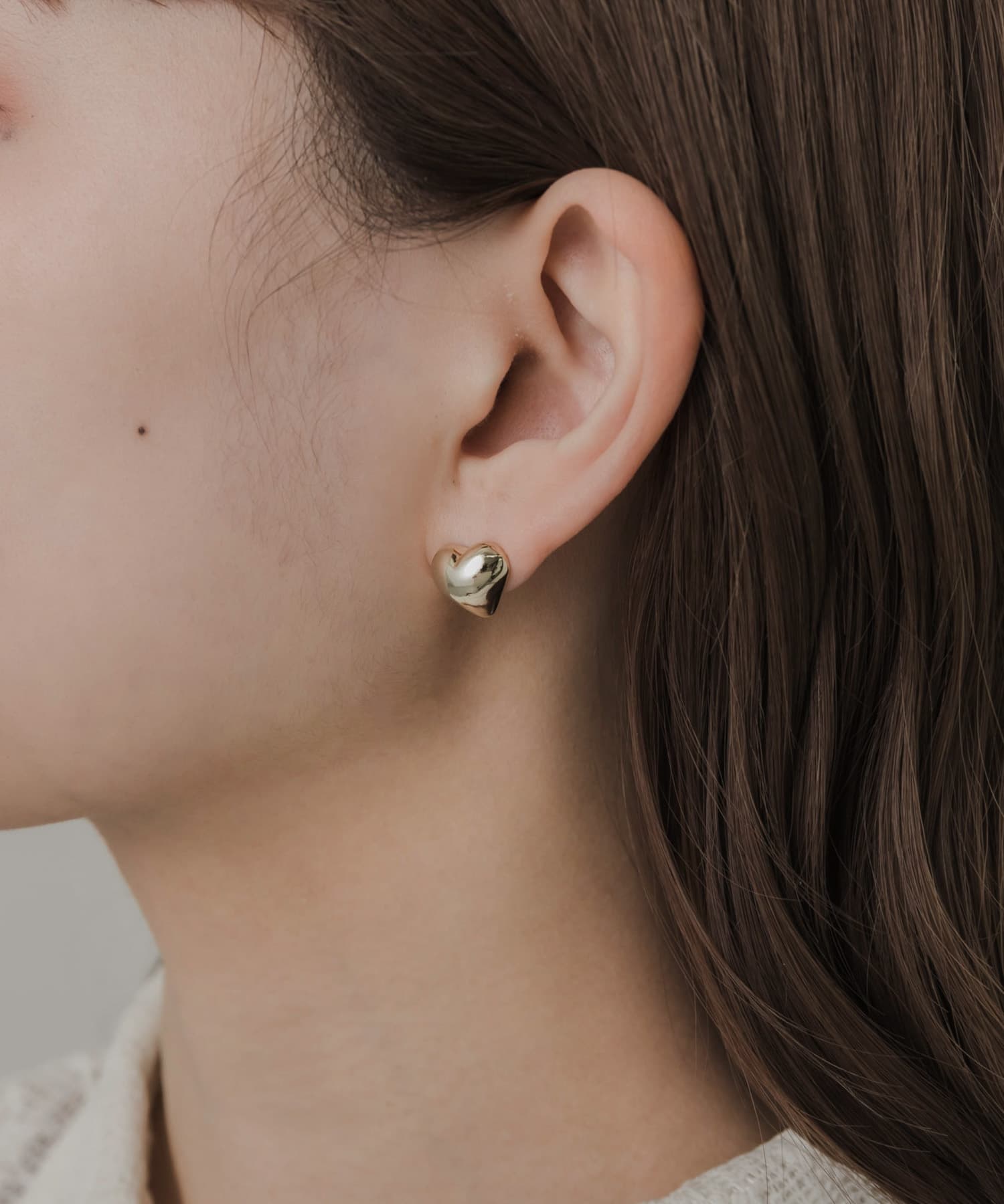 113134701