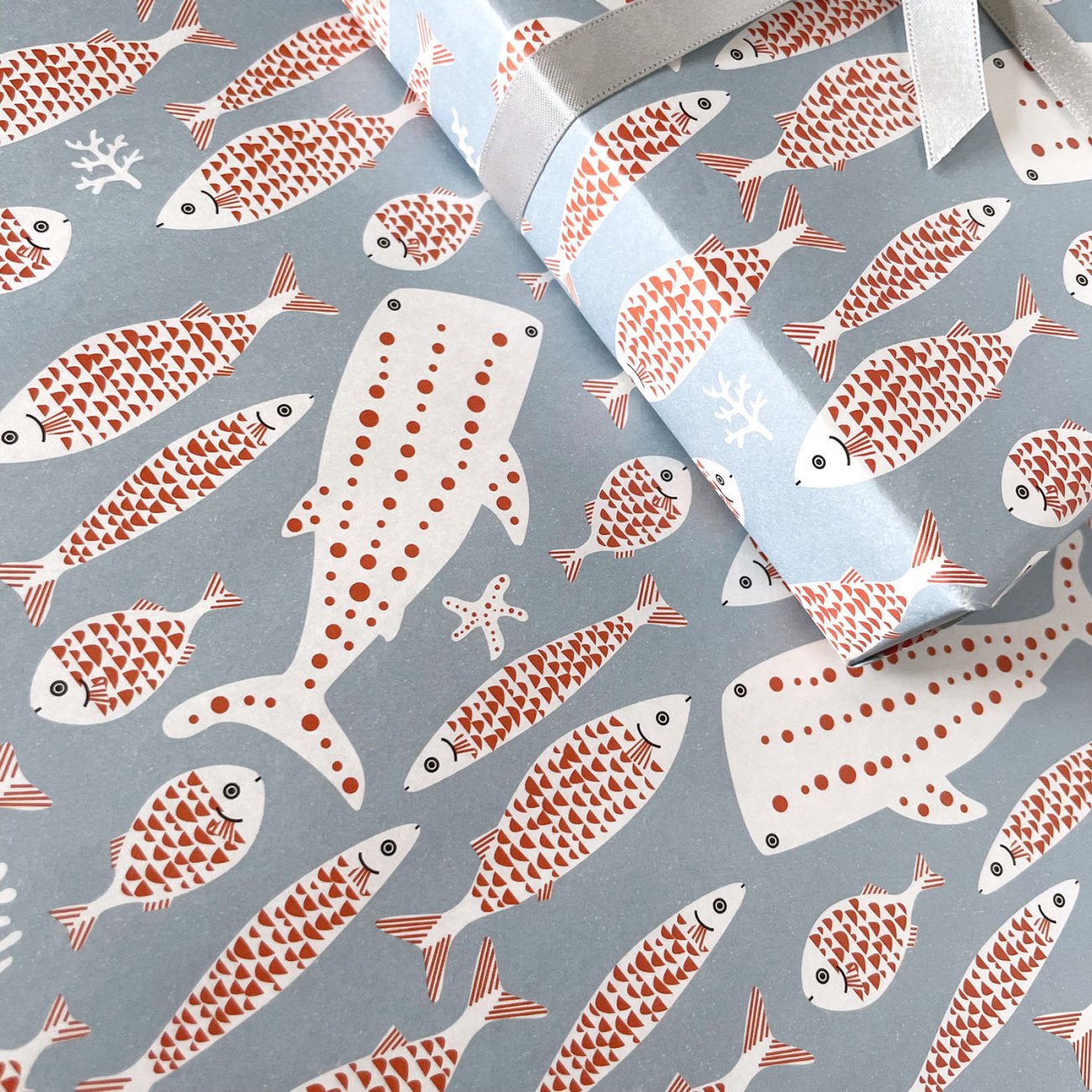 100906251