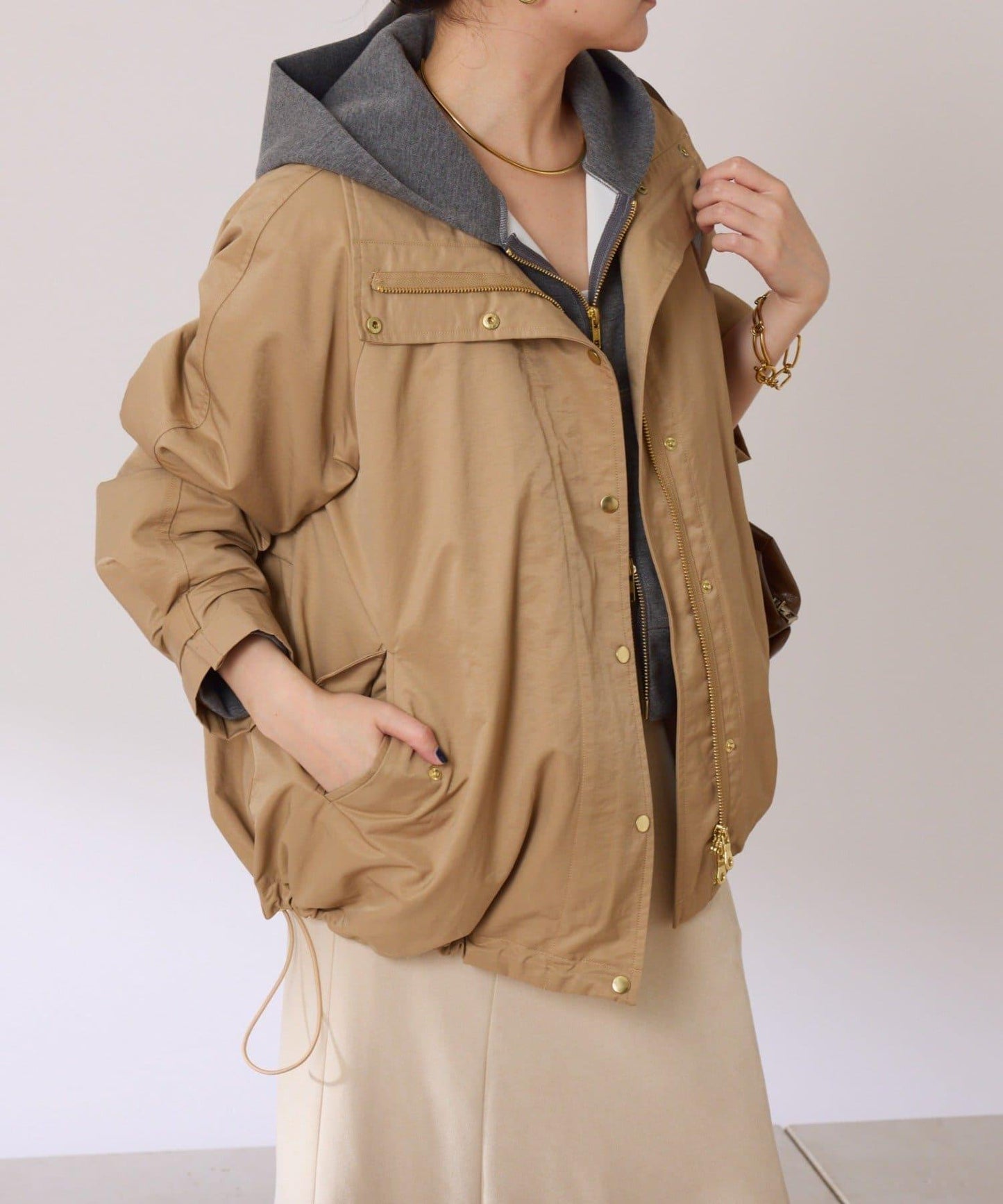 165739835