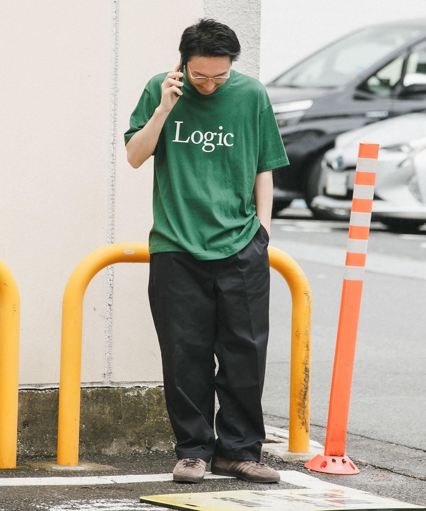 171010943