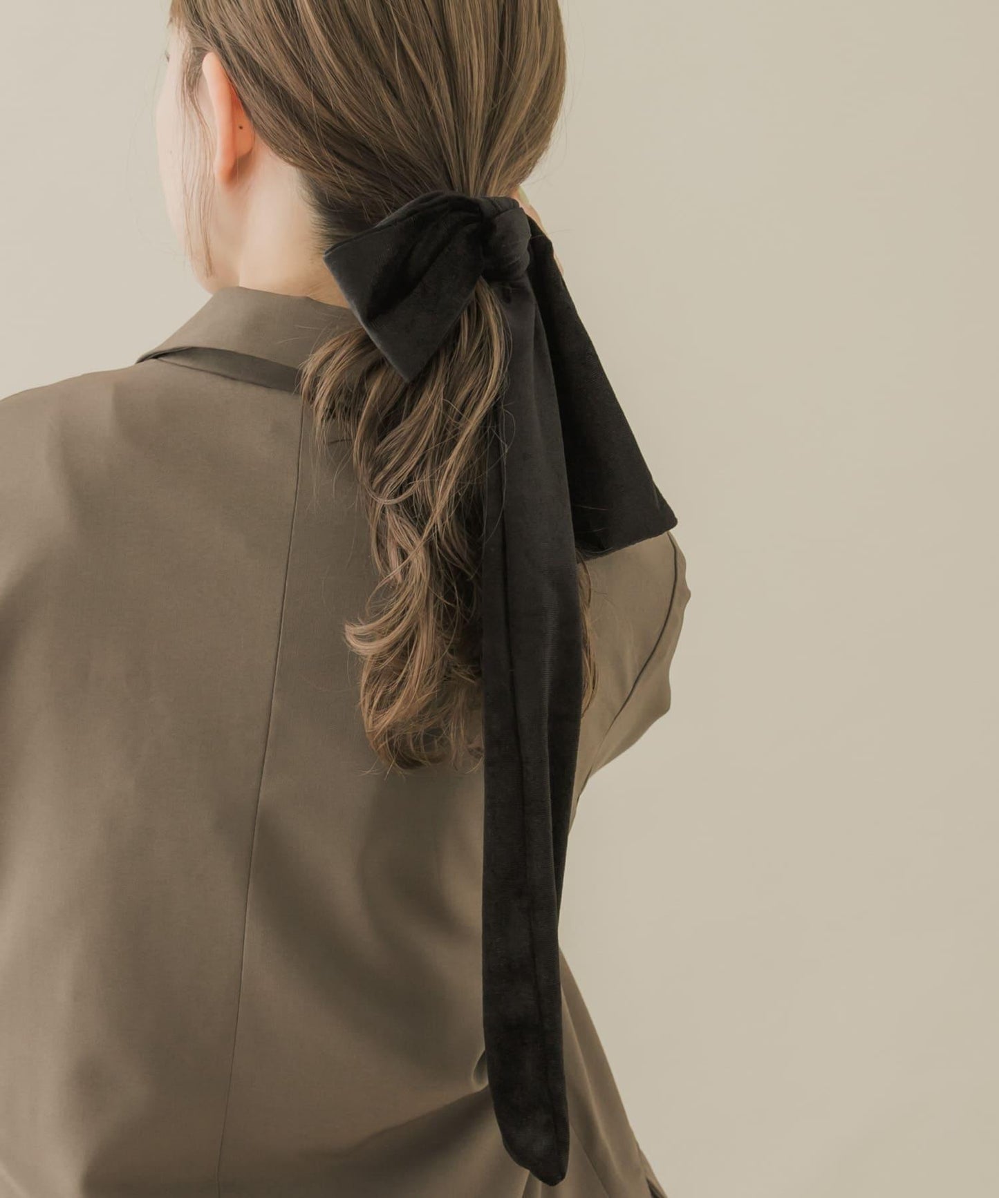 269444037