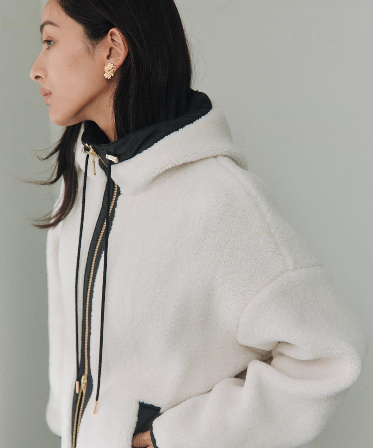 173374584