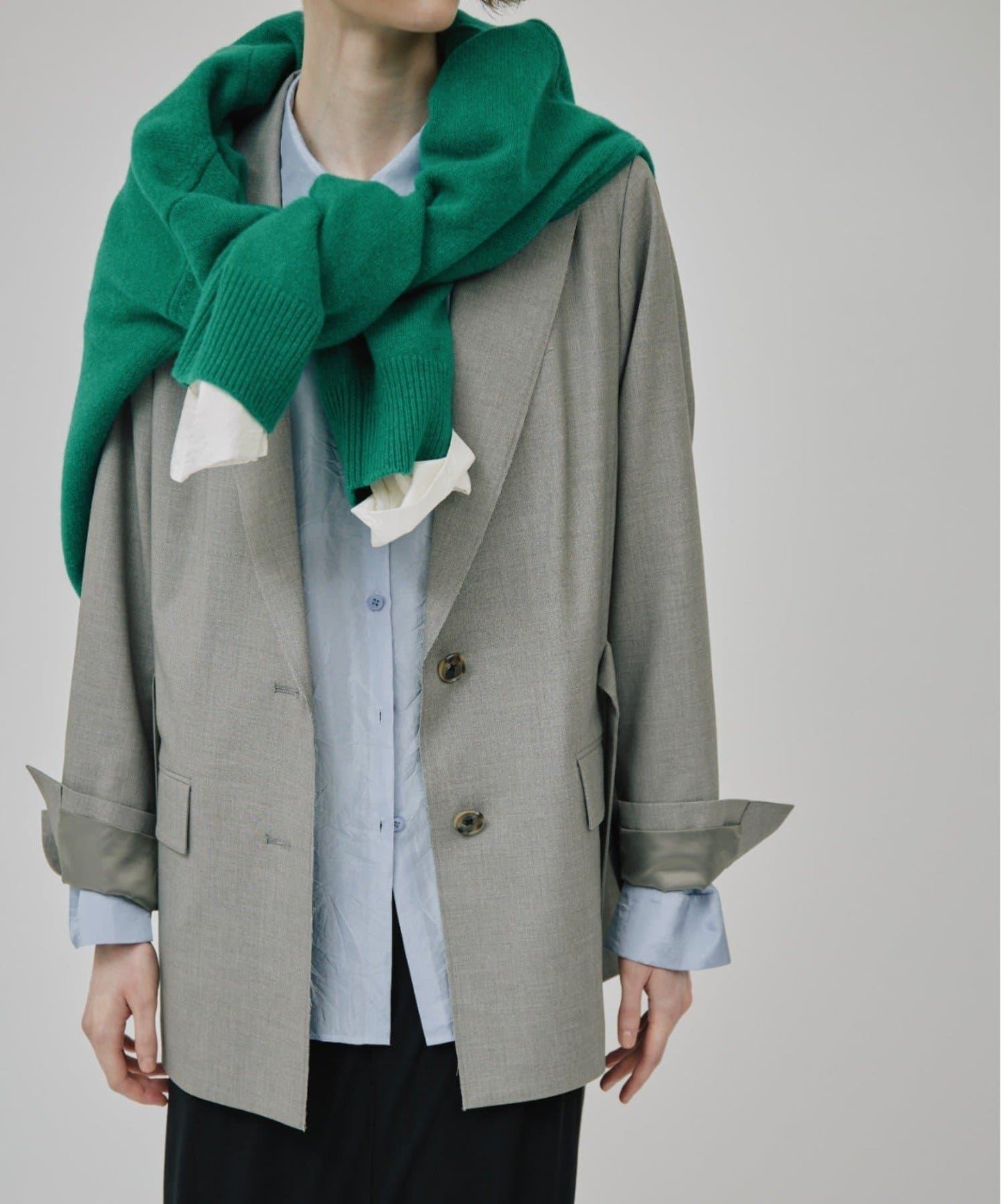 163113487