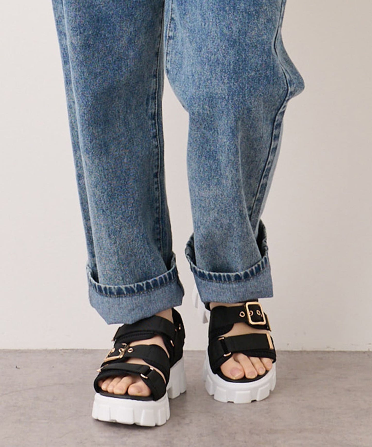 99863431