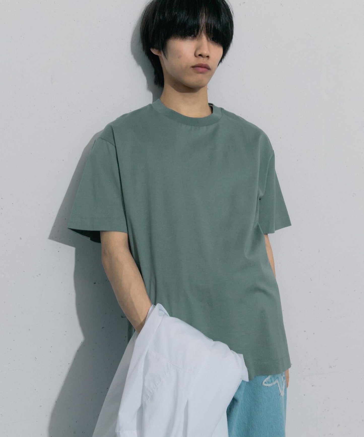 166049299