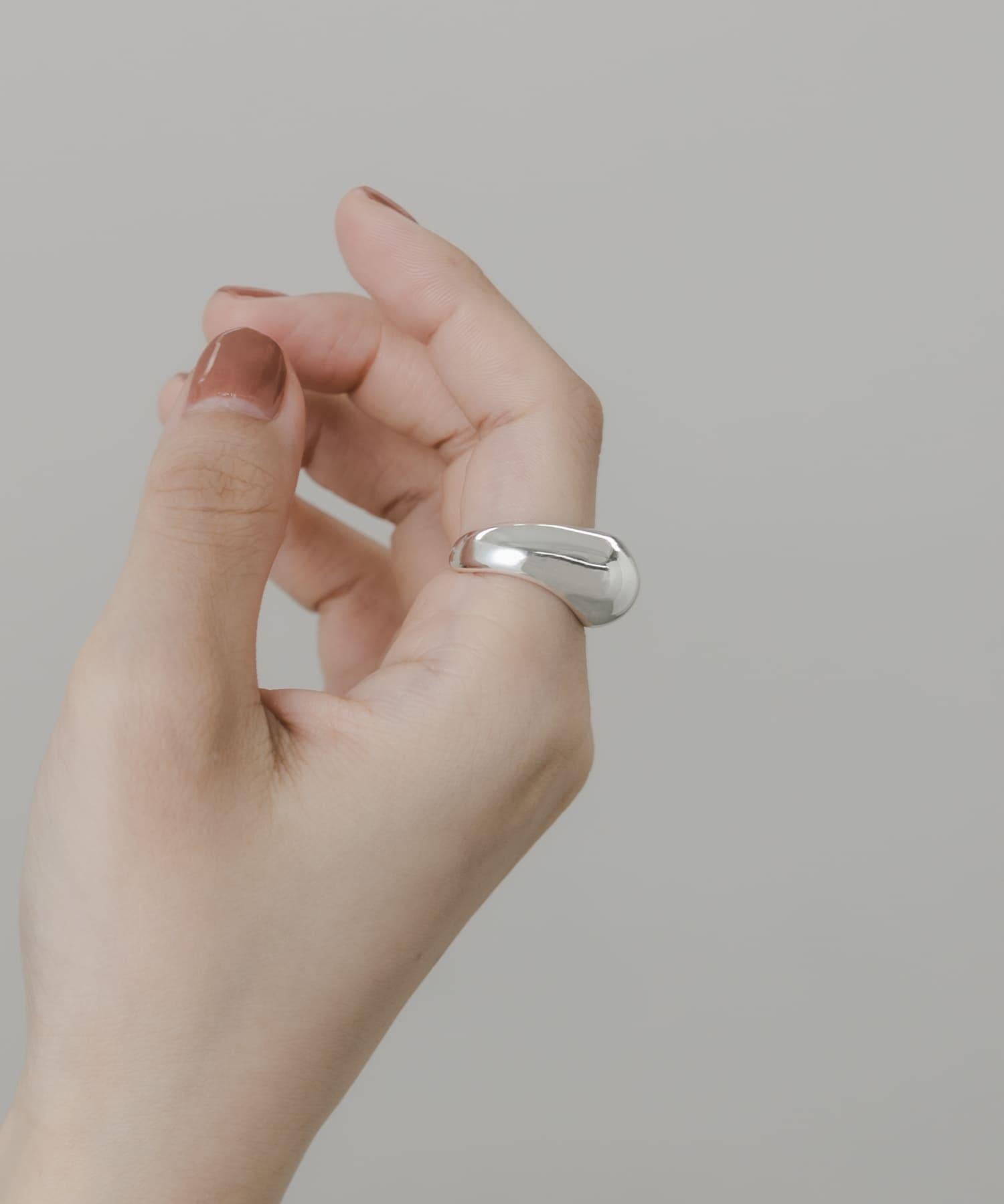 137362625