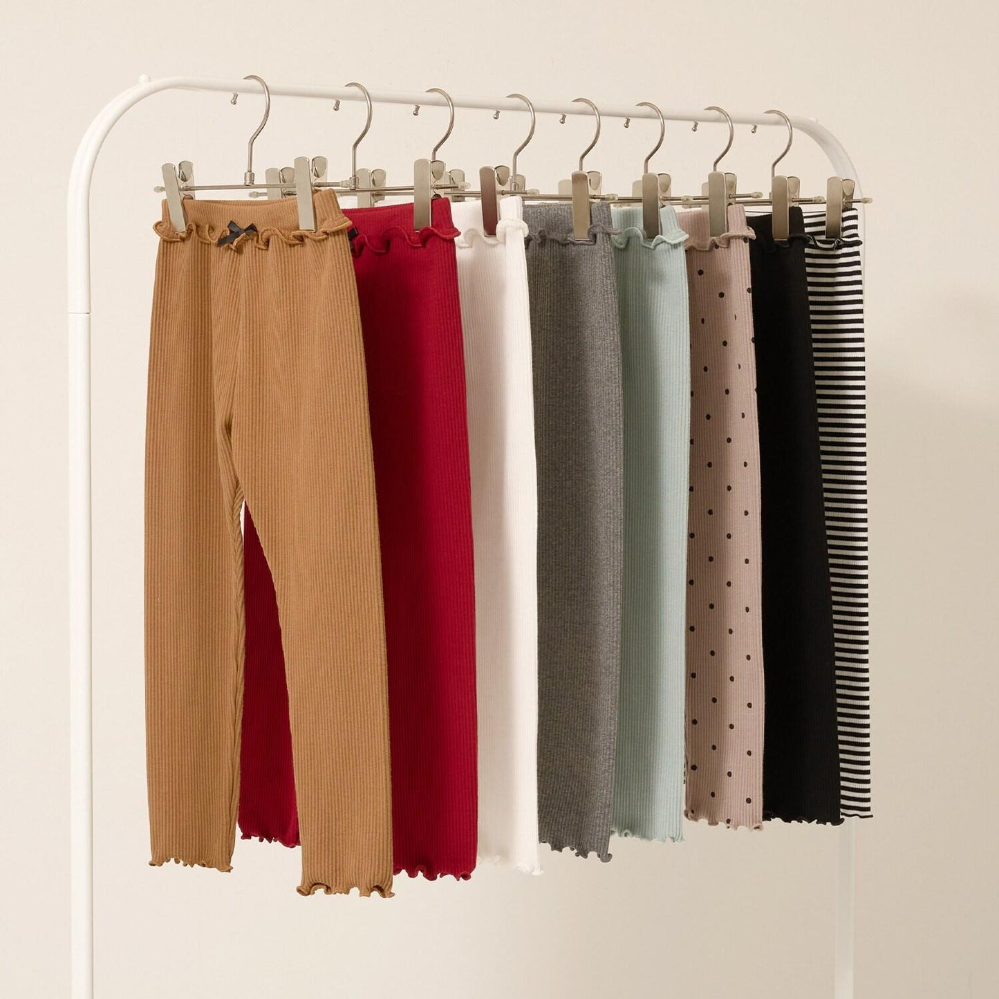 163023161