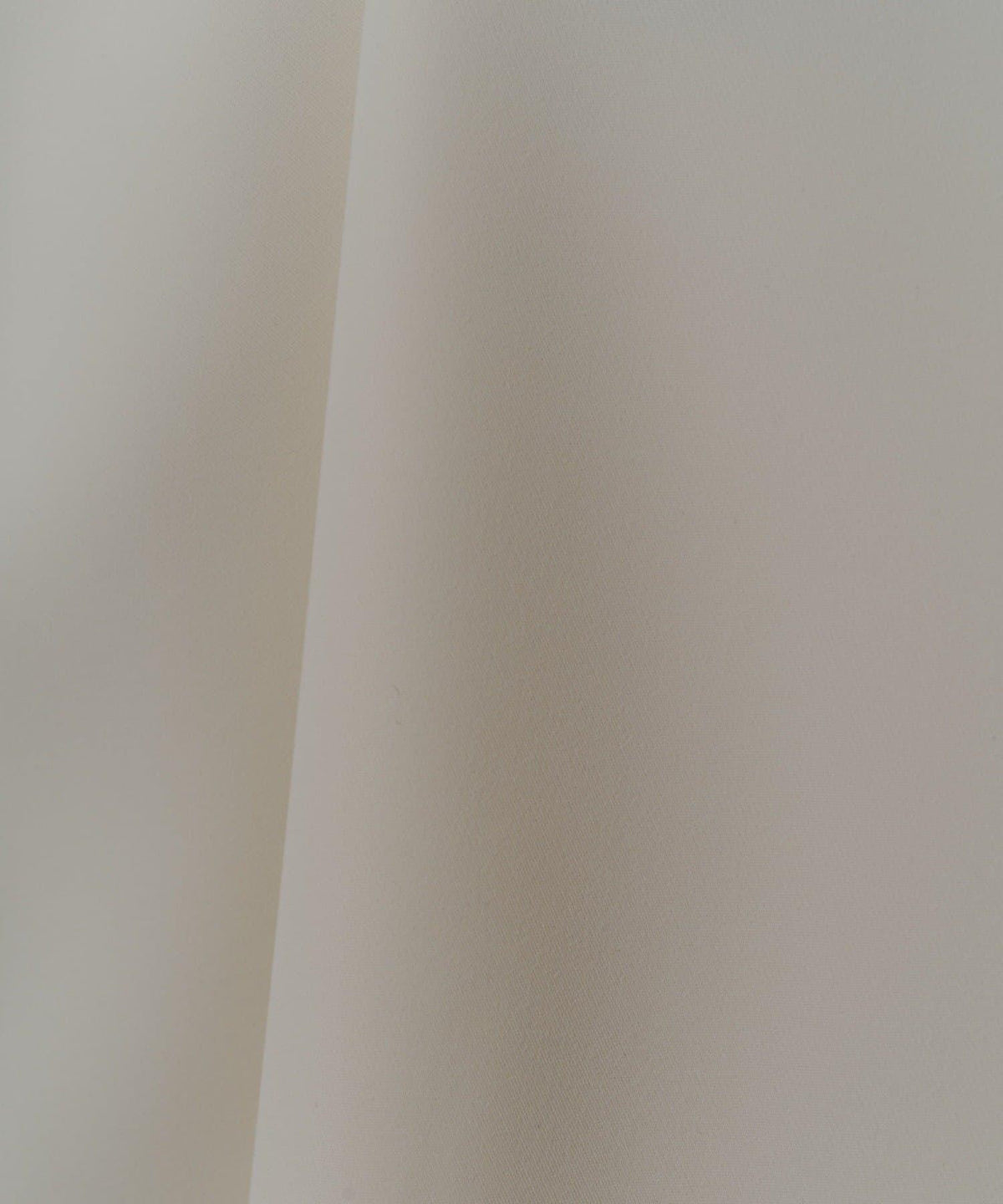 173211976