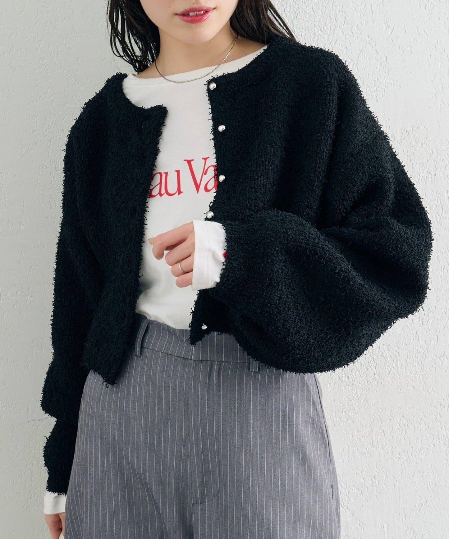 281018526