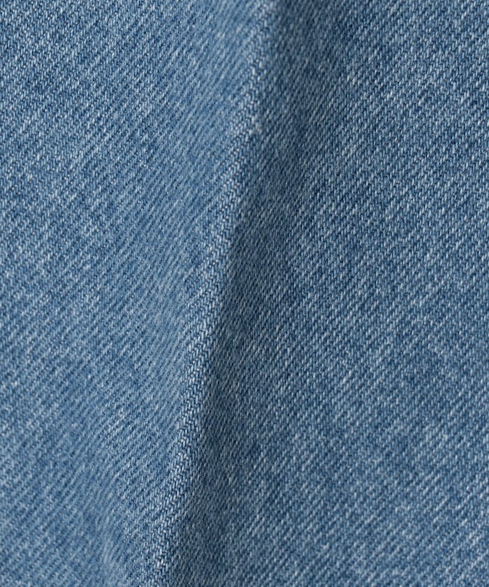 121631989