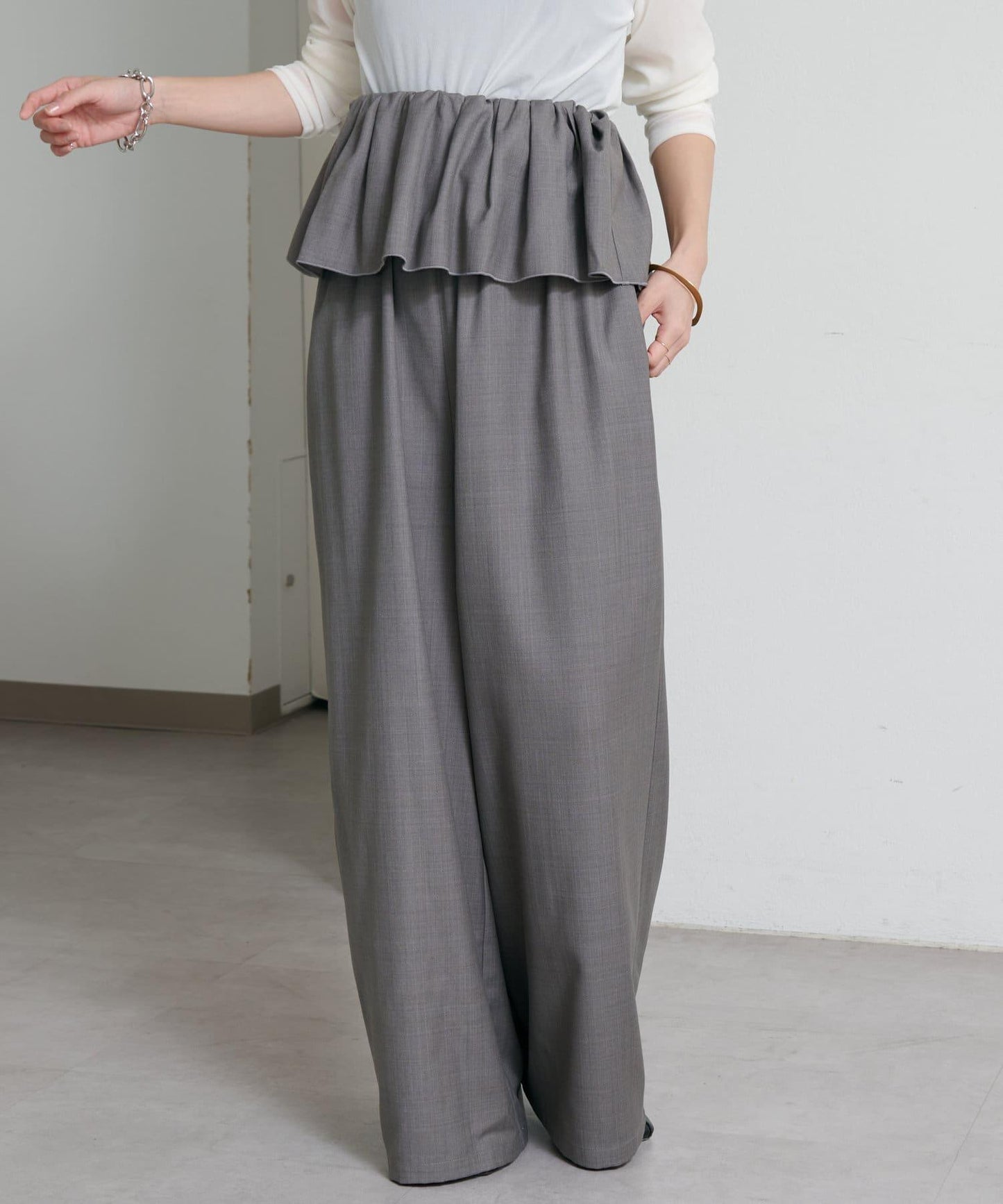143263081