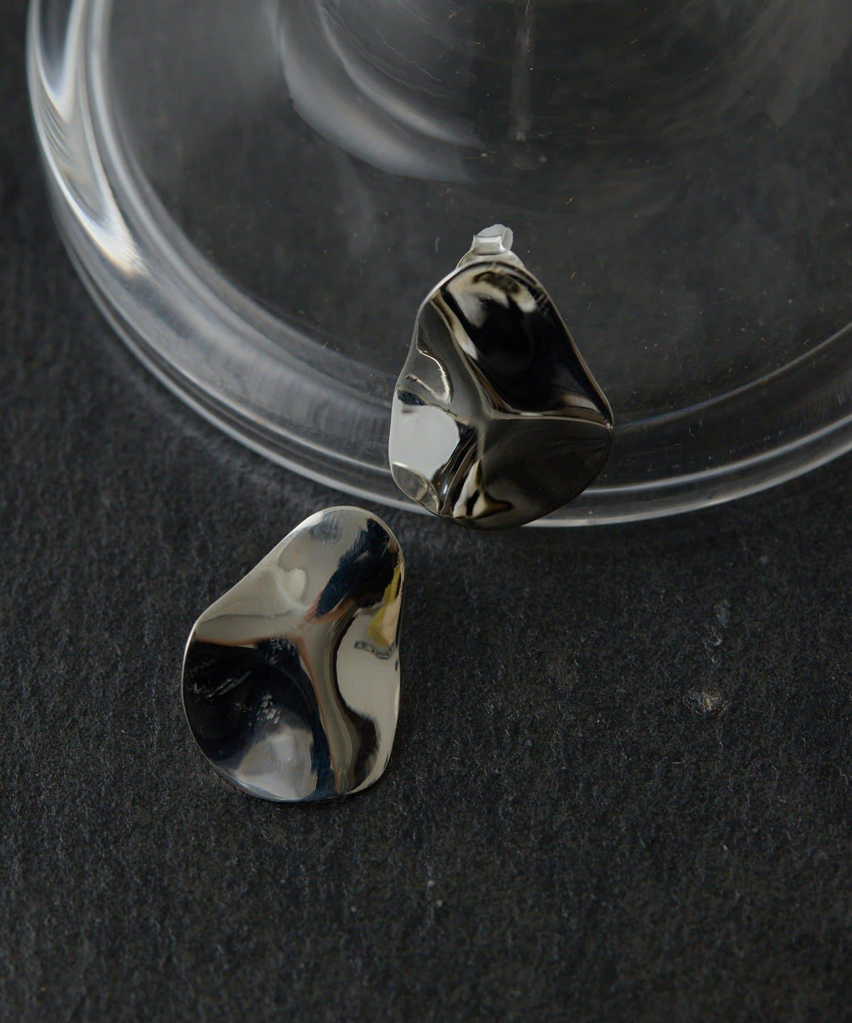 173006319
