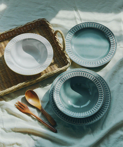 173430523