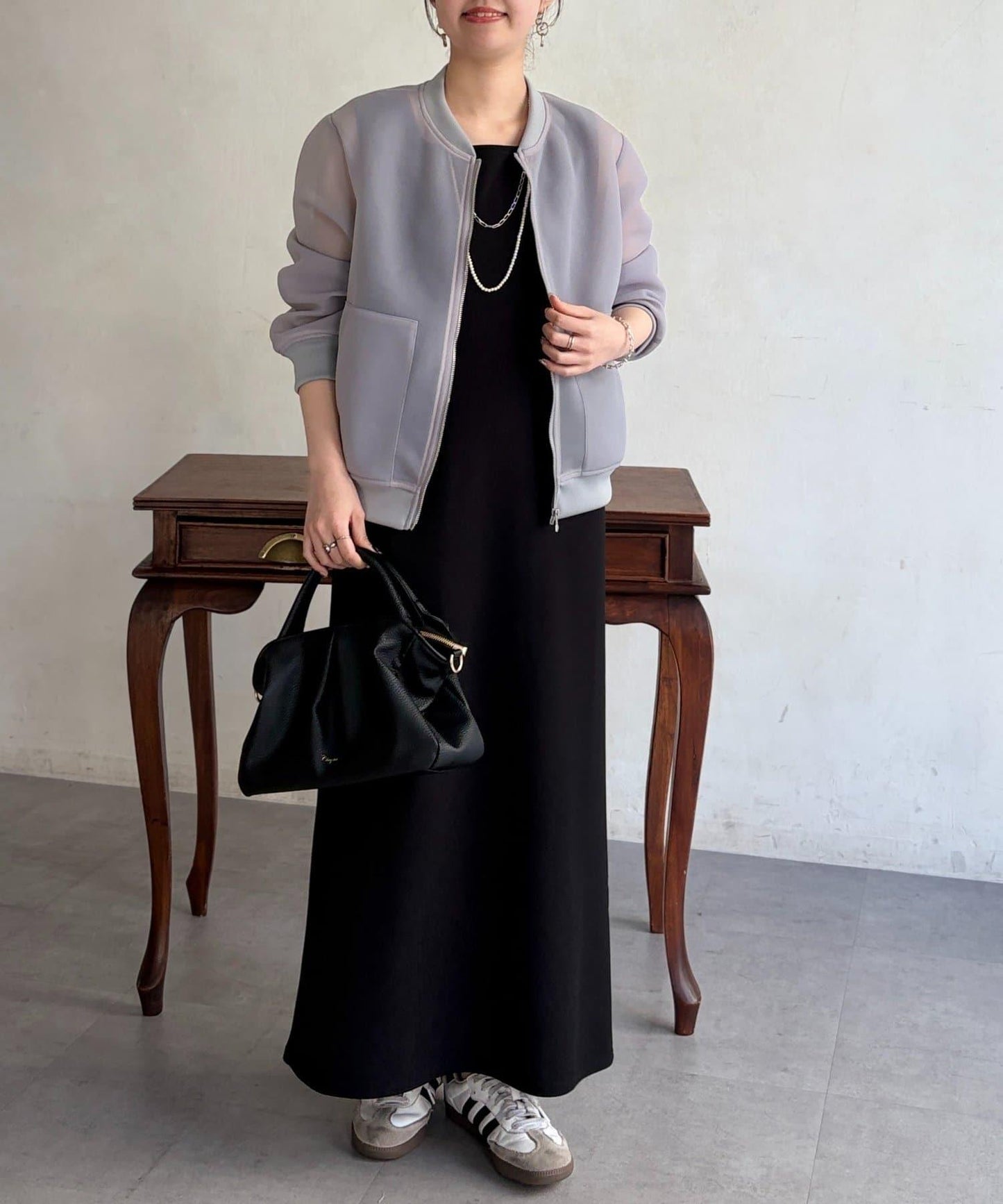287126845