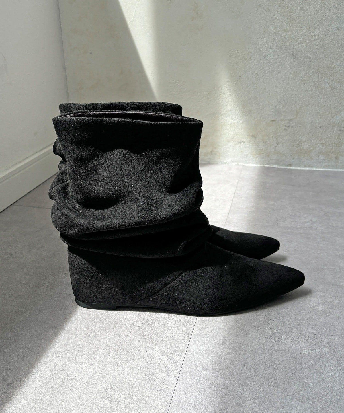 172604779