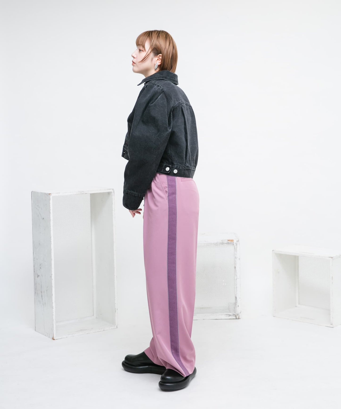 116913122