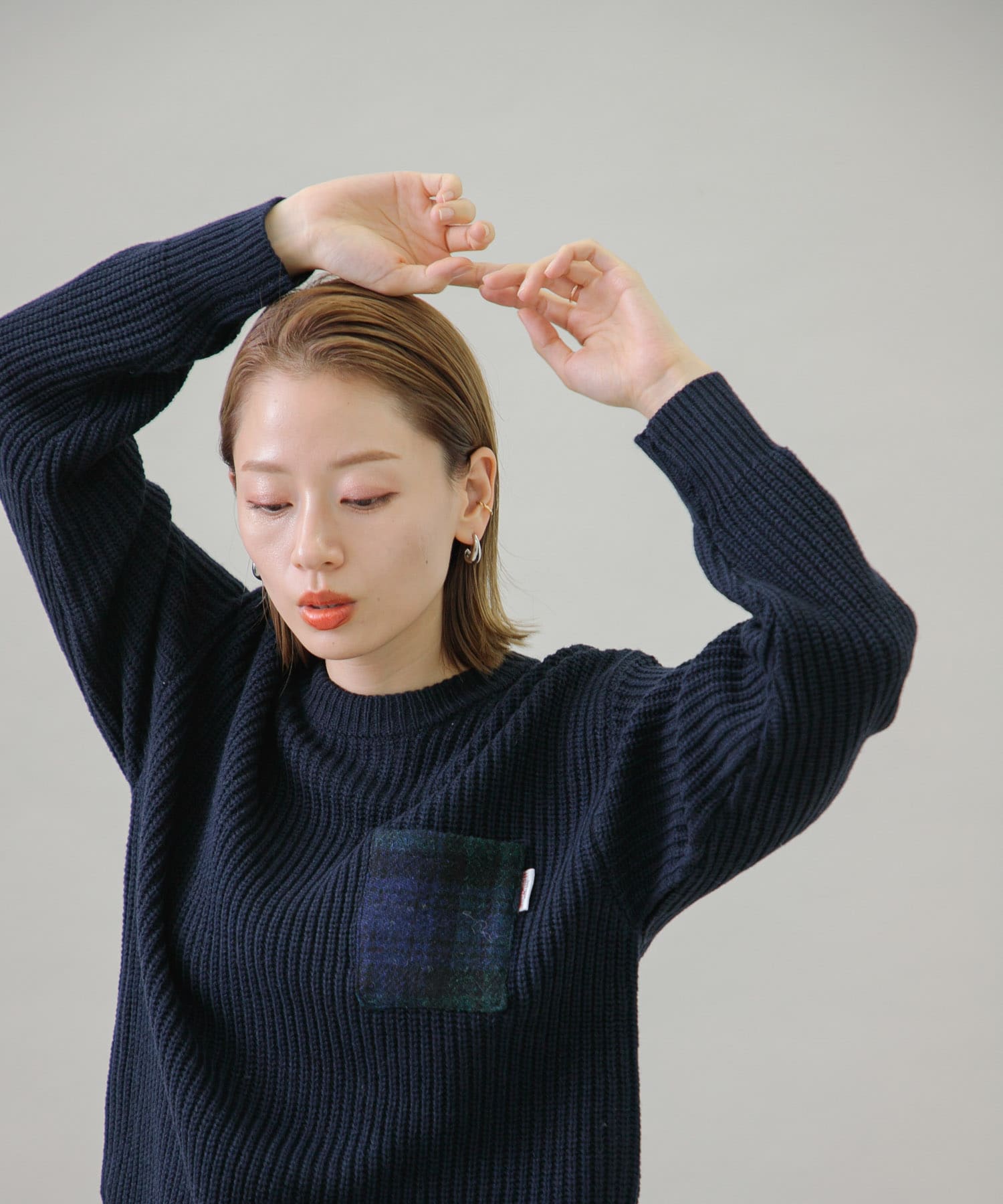 102823698