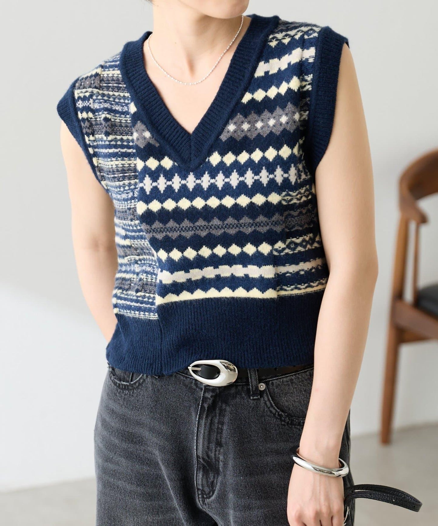 172068364