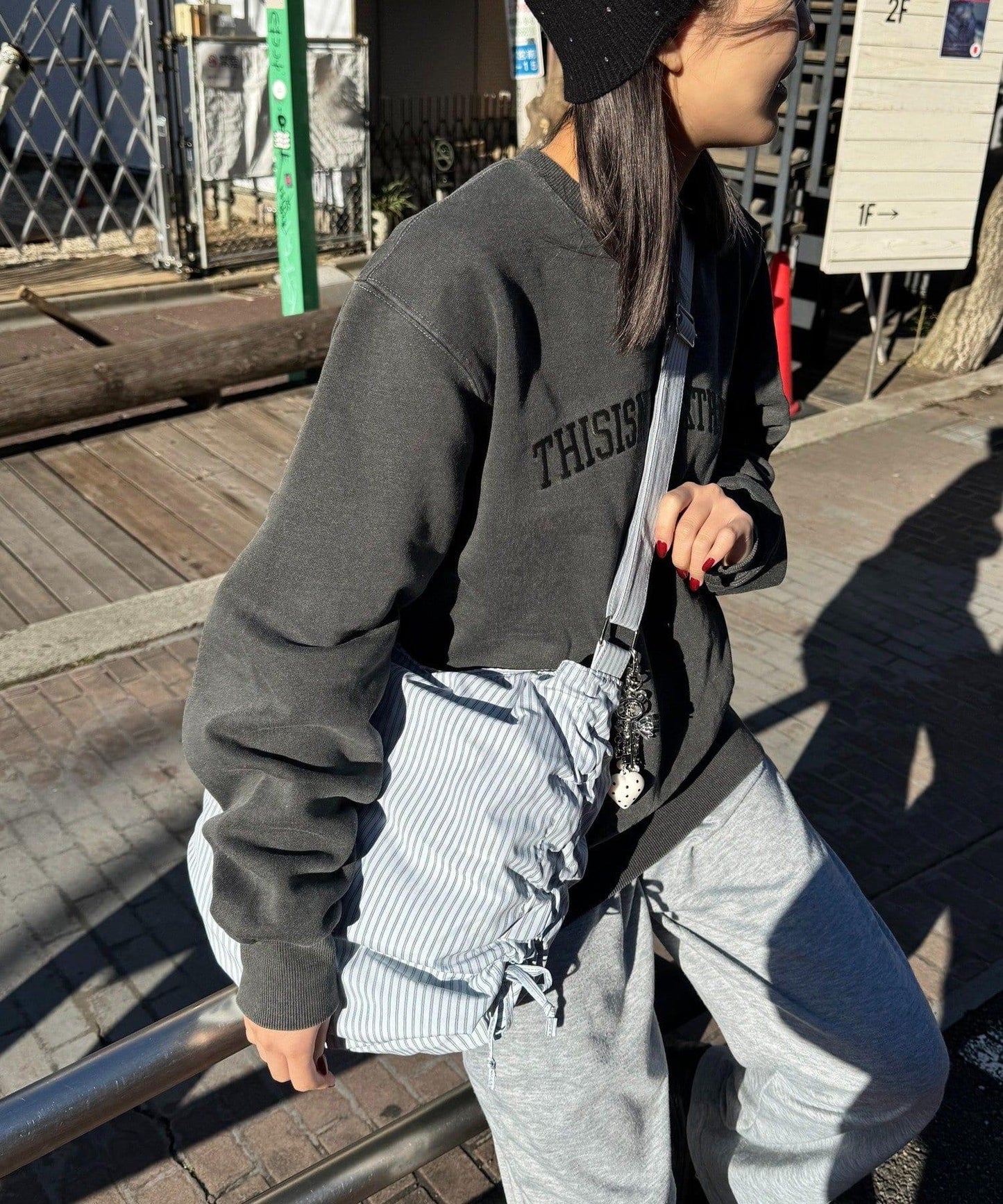 168495681