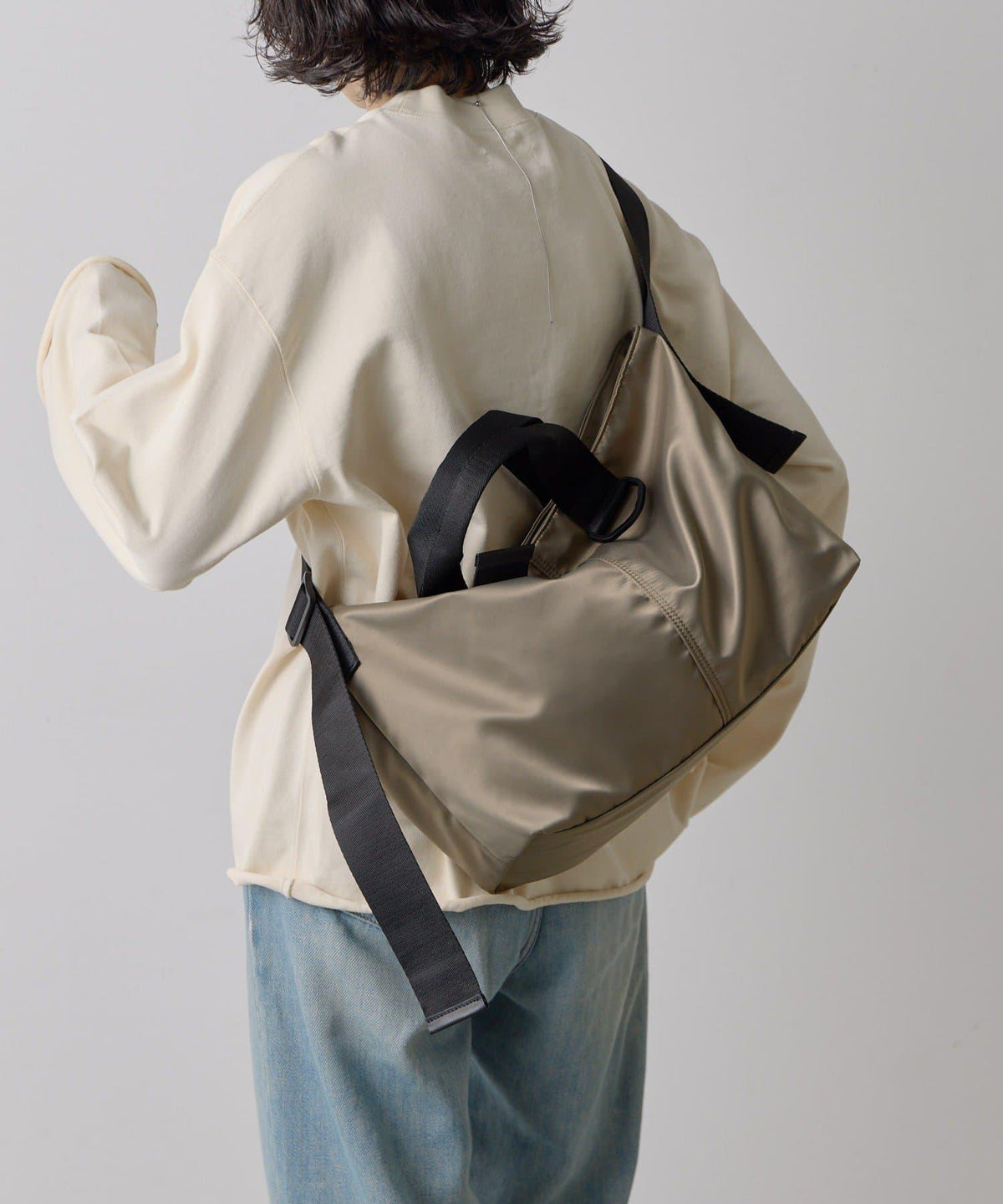 172956948