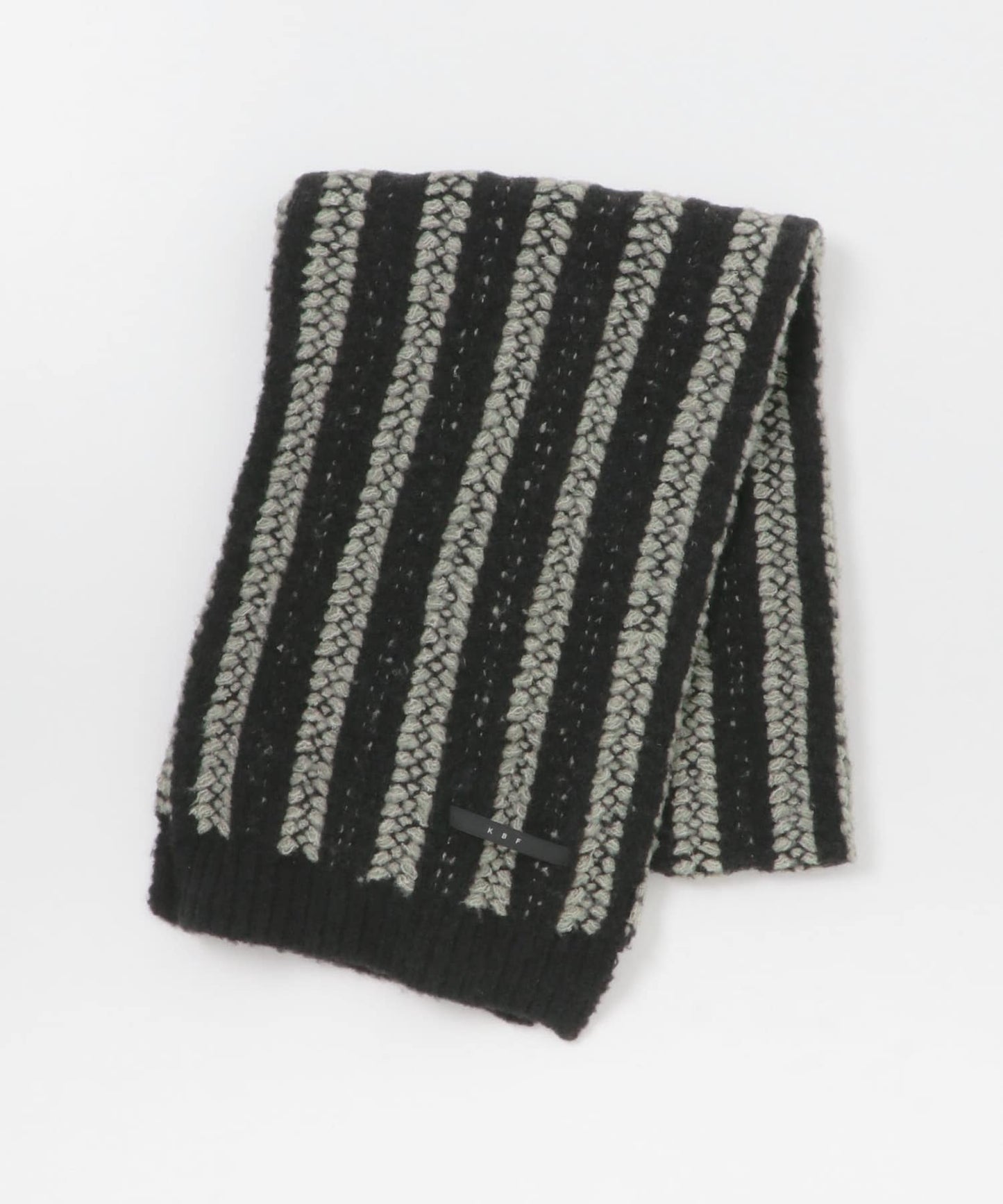 102556120