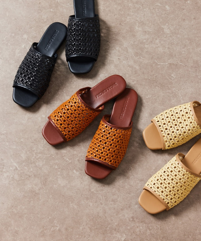 103904413