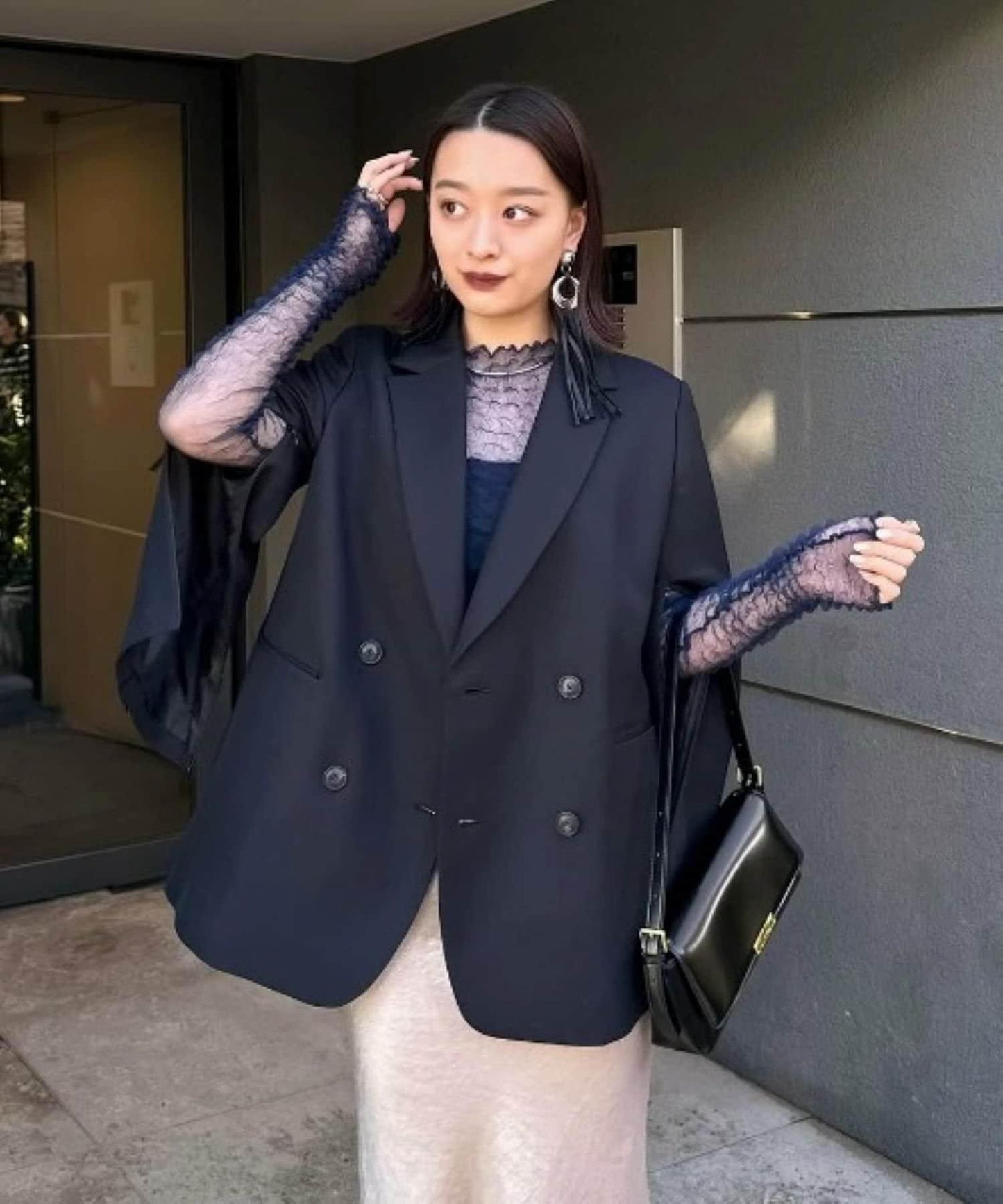 195023515