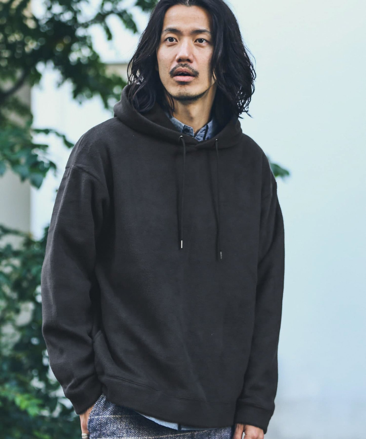106689601