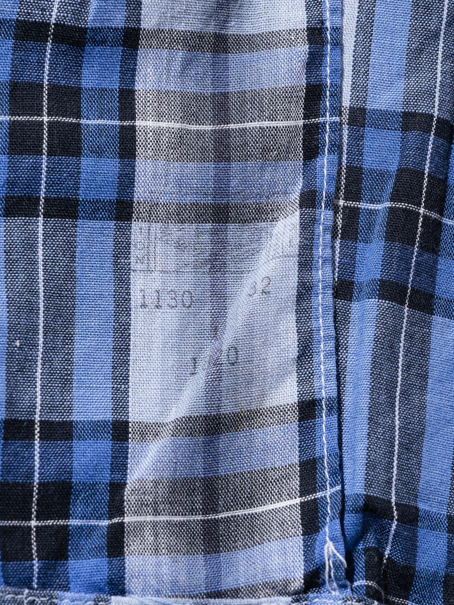 167744123