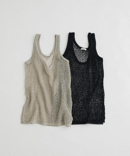 163843026