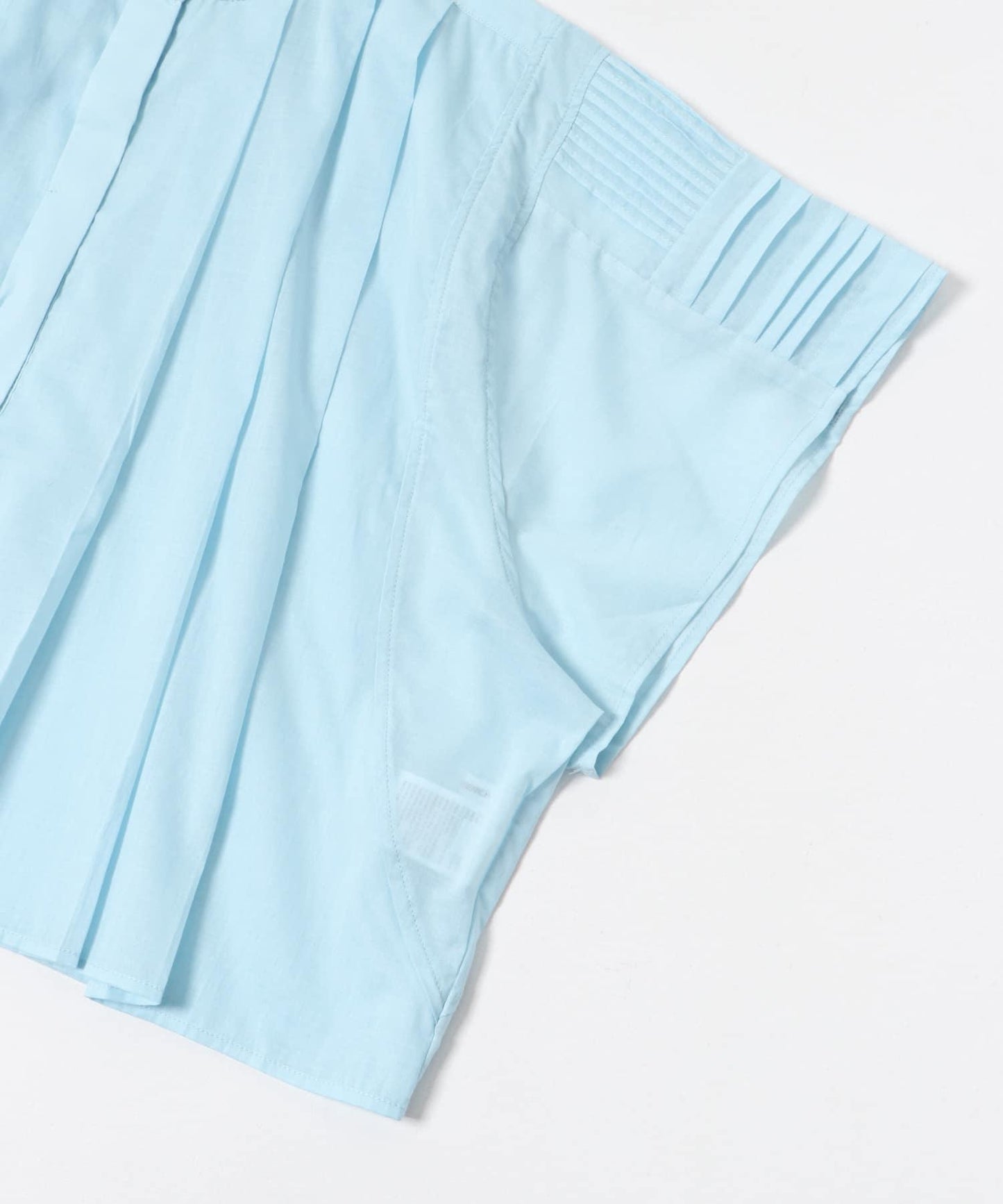 134637635