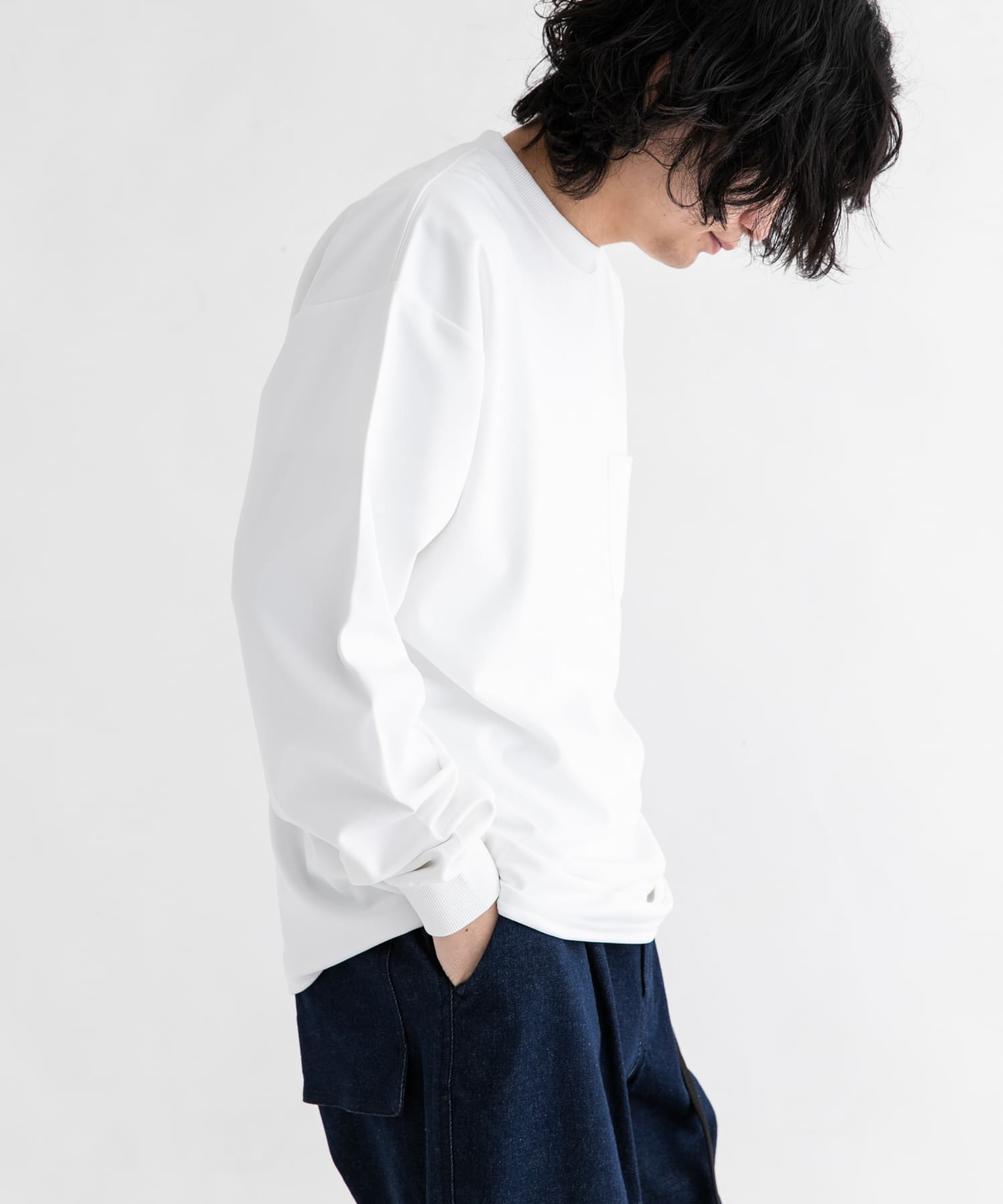 121275737