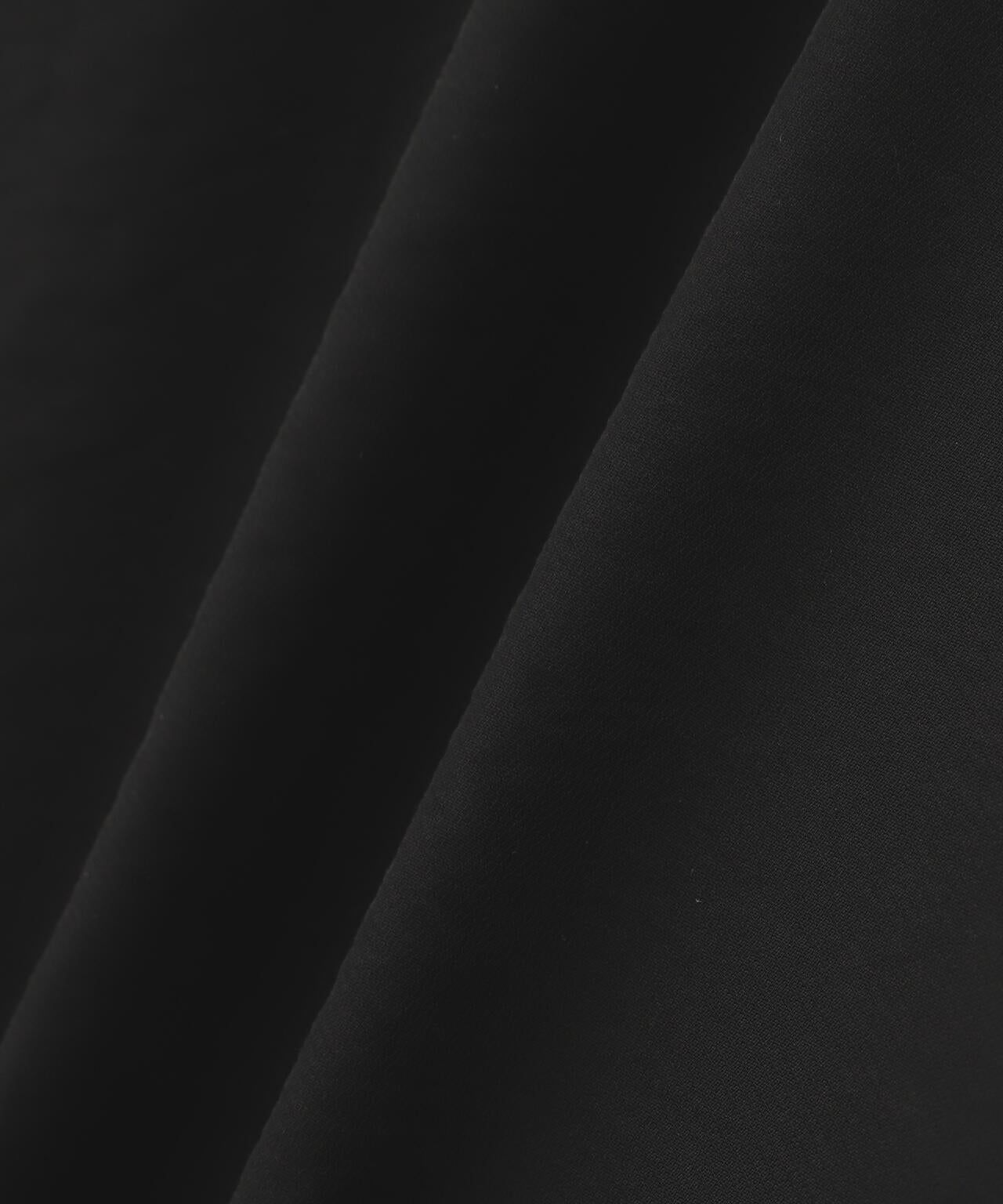 157048020